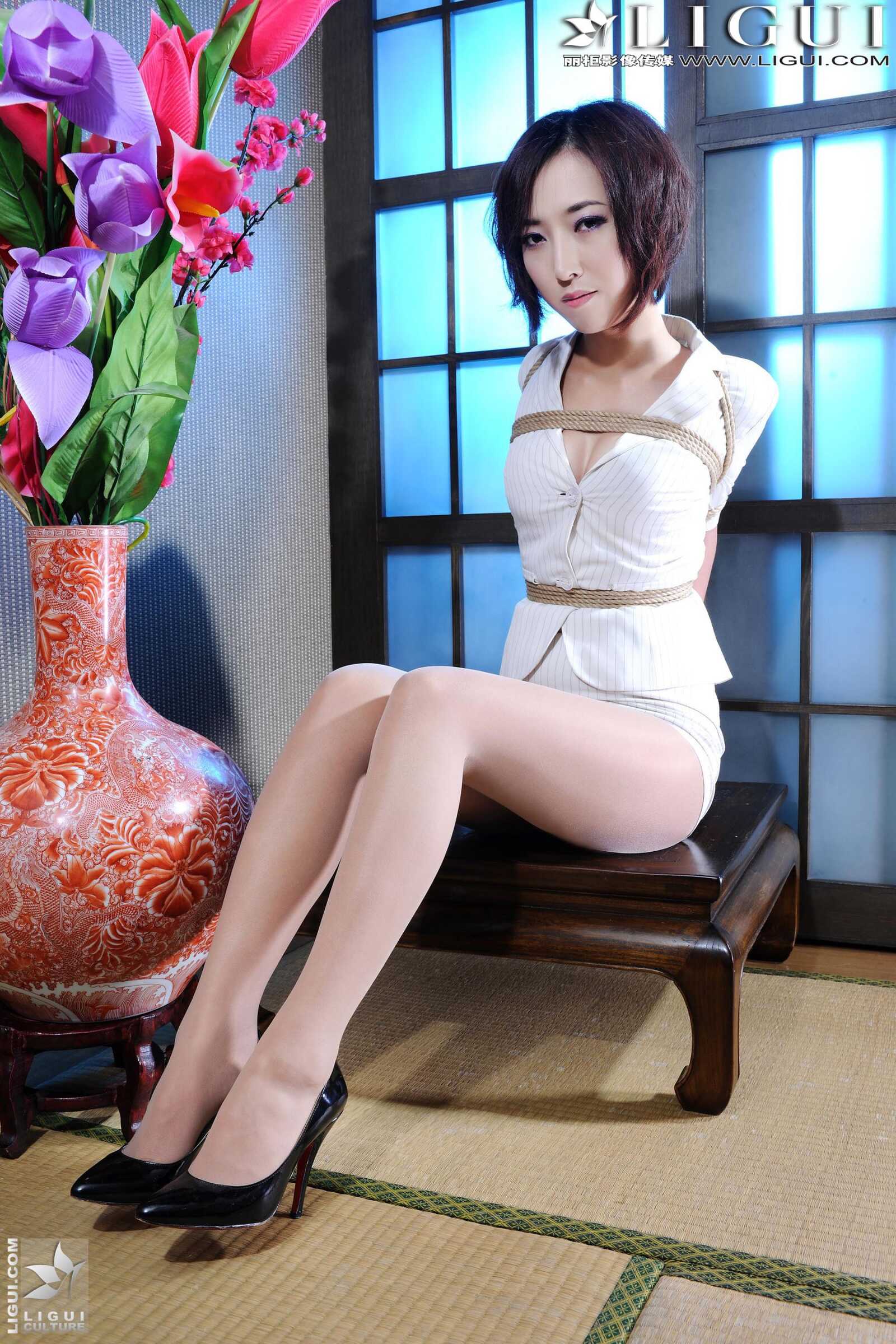 [丽柜美束LiGui] Model 美美《绳艺捆绑》美腿玉足写第19张