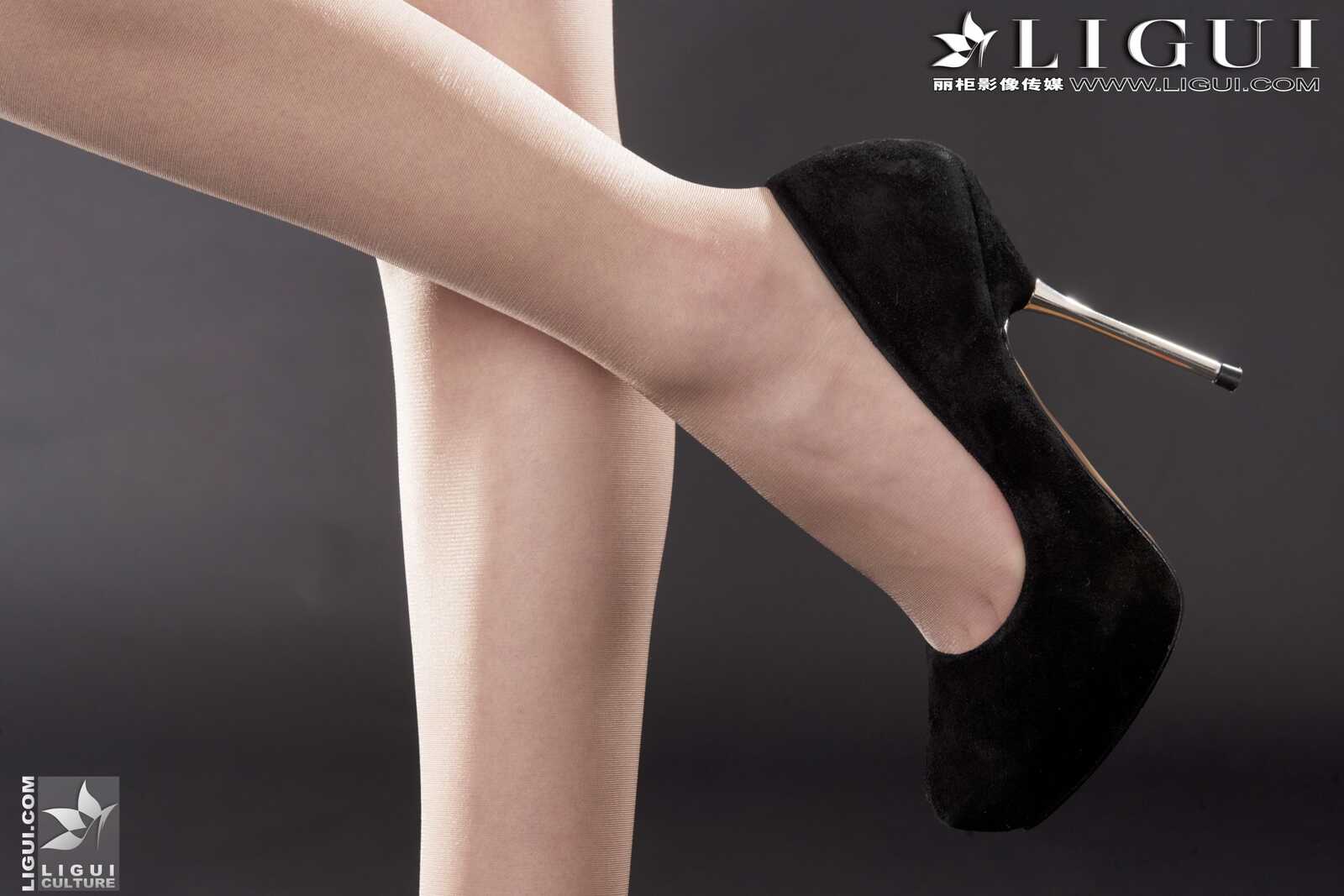 [丽柜贵足LiGui] Model 文欣《时尚牛仔热裤女郎》美第10张