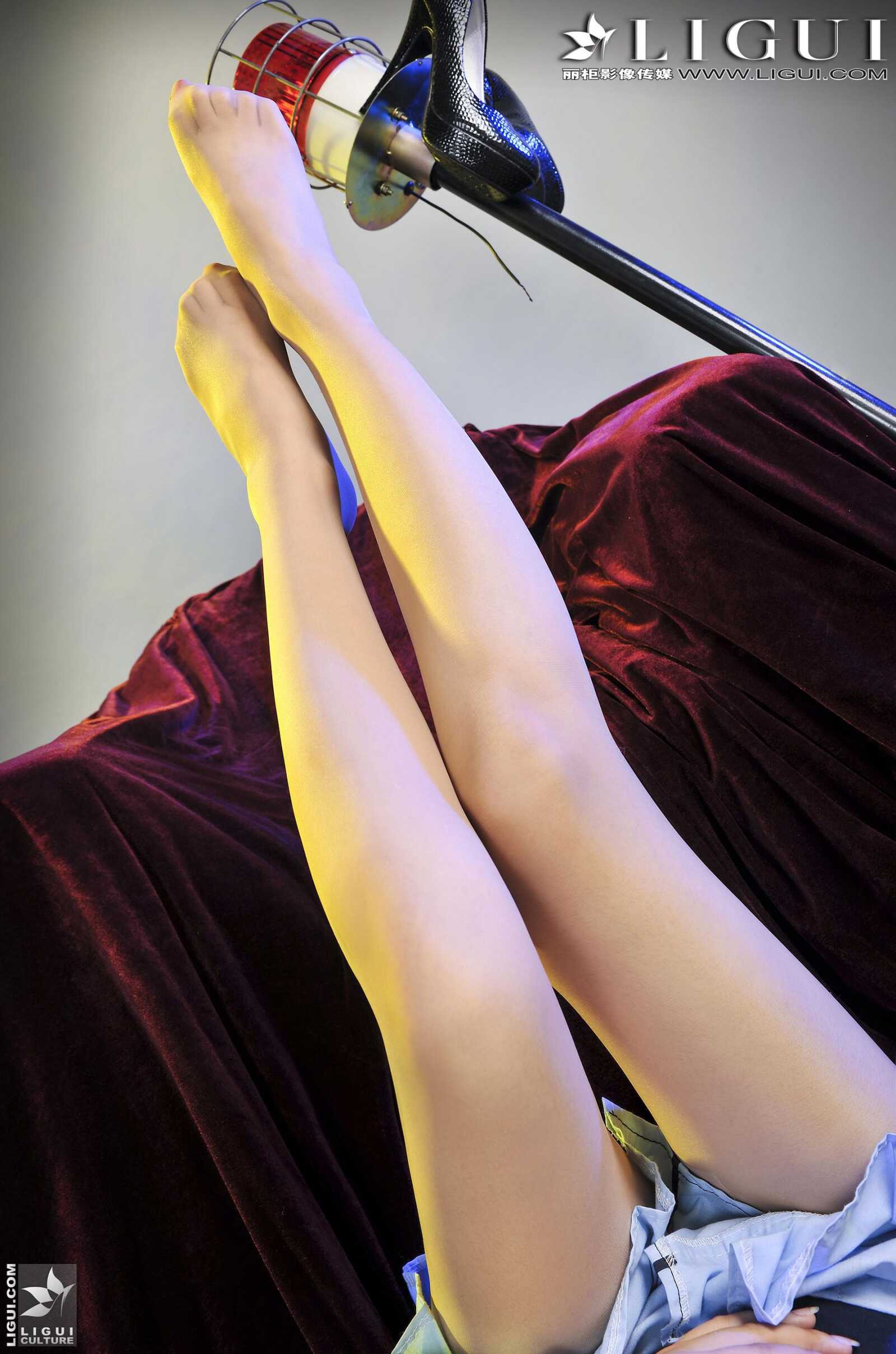 [丽柜贵足LiGui] Model 凌凌《制服高跟》上下全集第2张