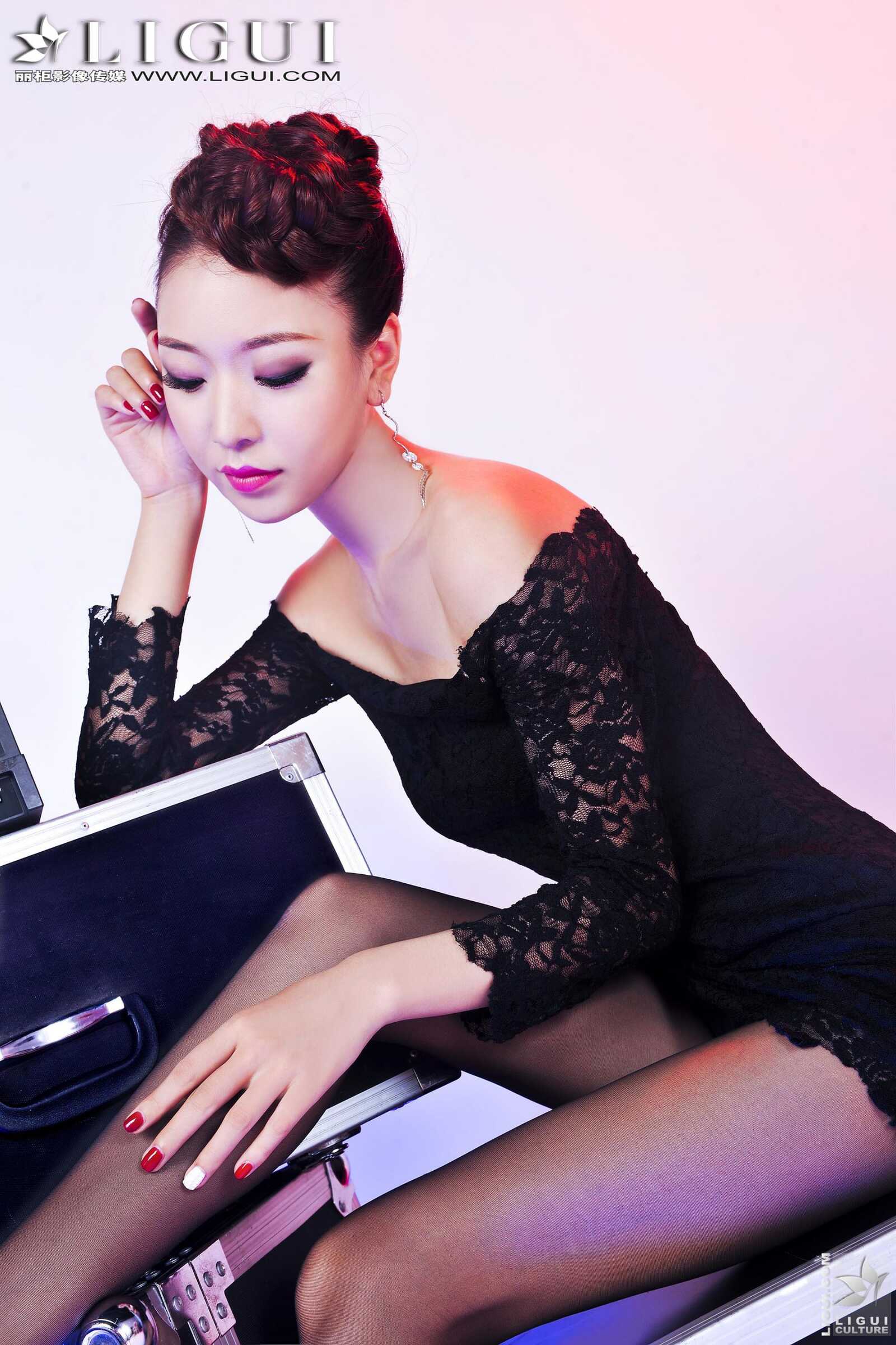 Model 文欣《时尚黑色蕾丝女郎》上下全集 [丽柜贵第7张