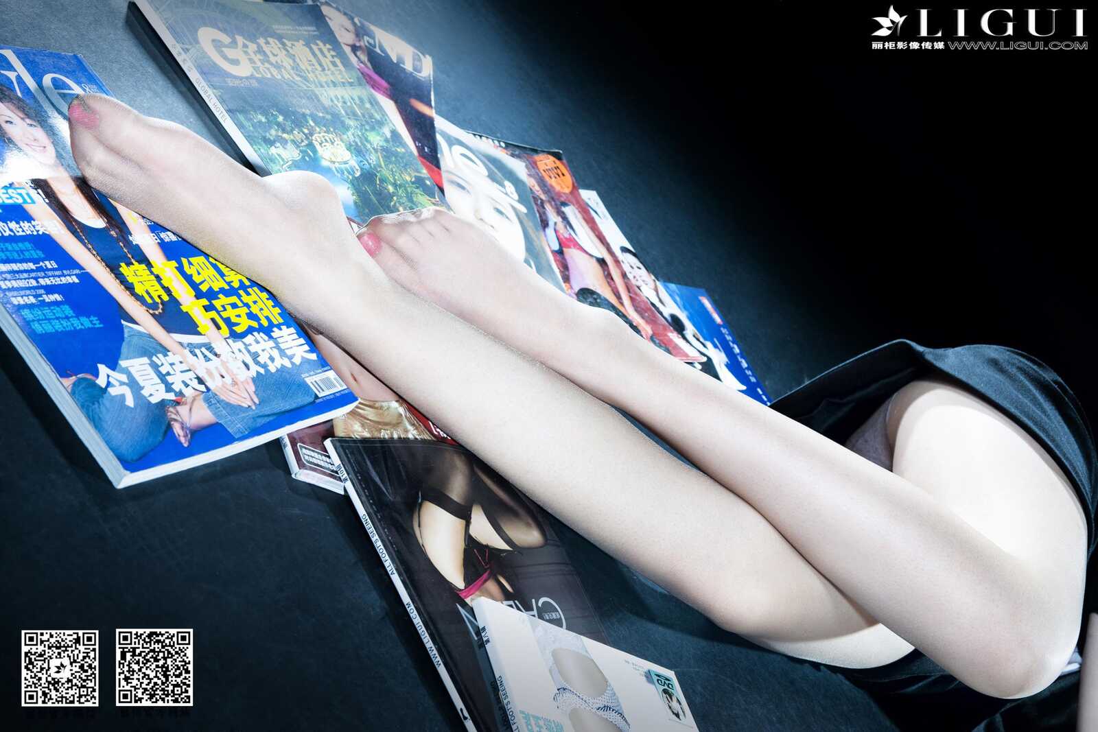 Model 美辰《时尚女郎红高跟丝足》上下全集 [丽柜第6张