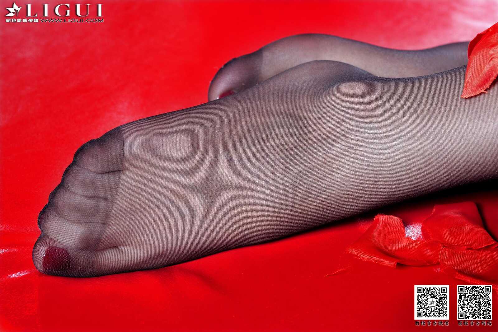 Model 安娜《黑丝高跟美足》上下全集 [丽柜LiGui第12张