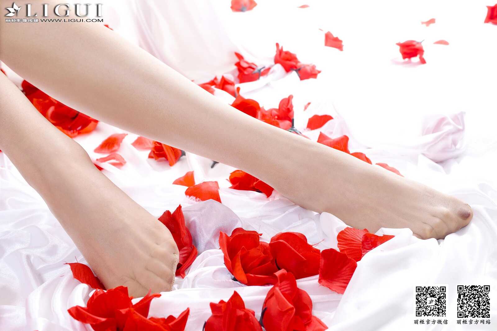 Model 可馨《蕾丝丝足》 [丽柜LiGui] 美腿玉足写真第11张