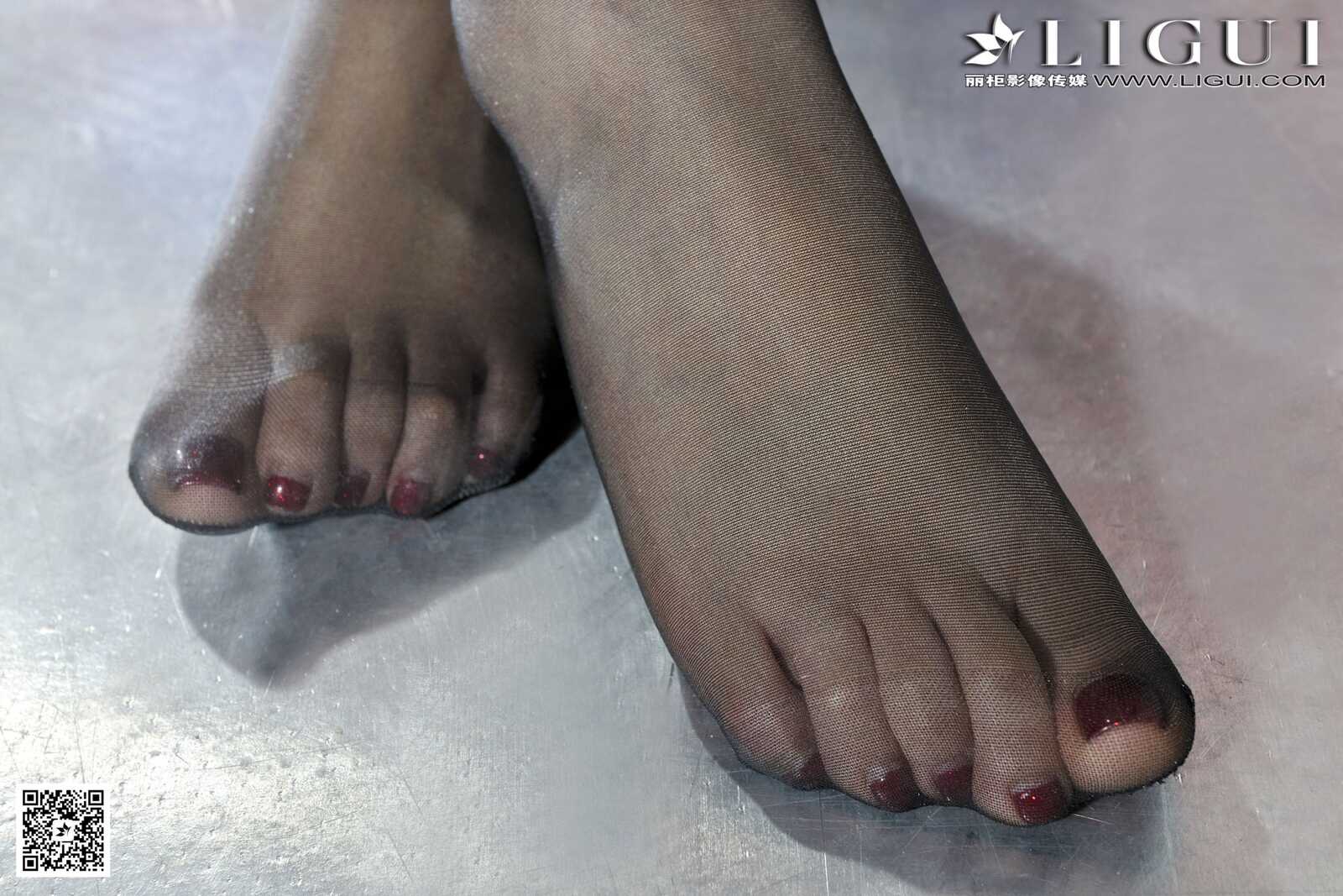 Model 文静《灰丝蓝色丽人》上下全集 [丽柜贵足第6张