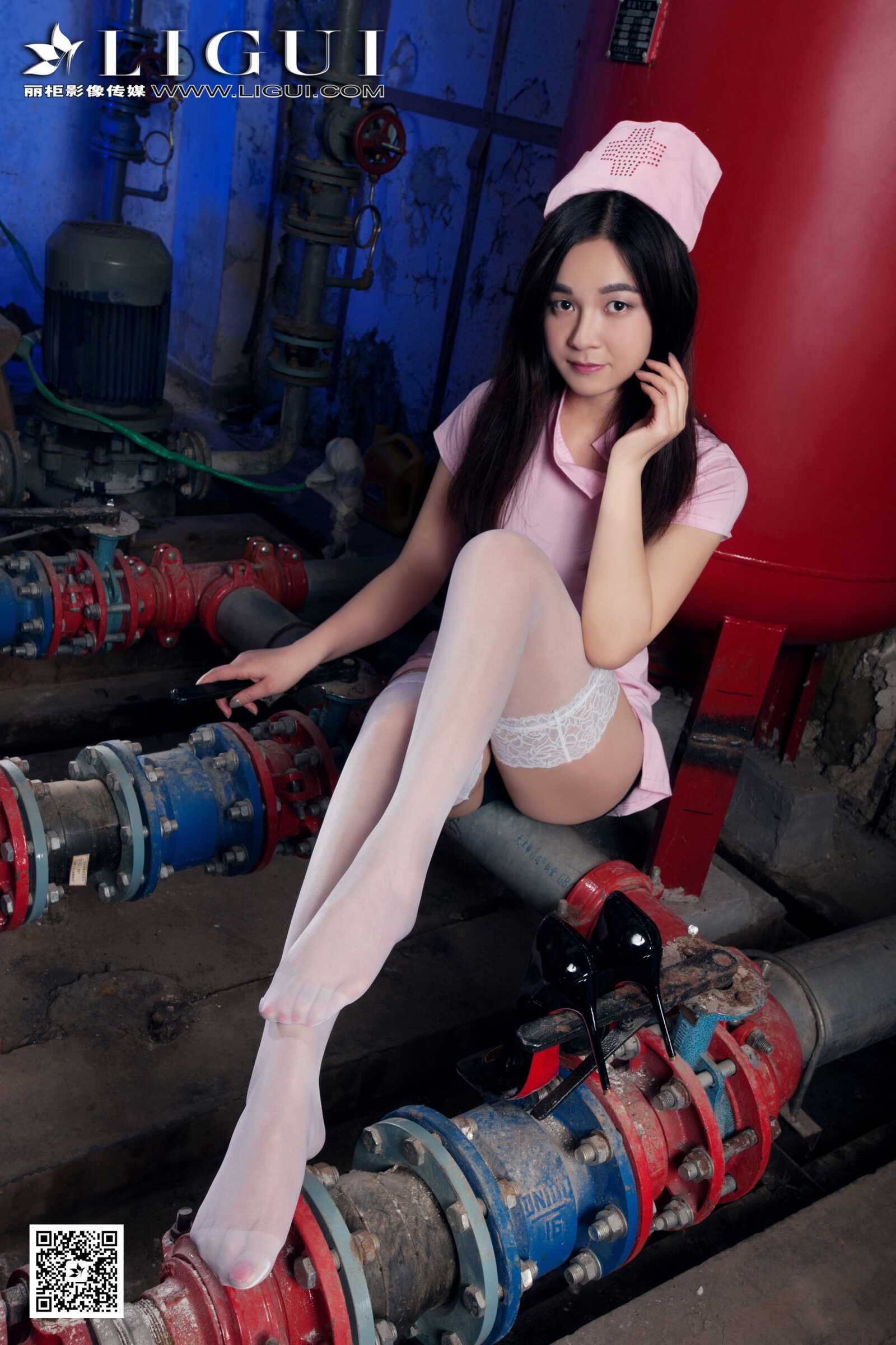 Model 安安《白丝护士丝足》 [丽柜贵足LiGui] 美腿第9张