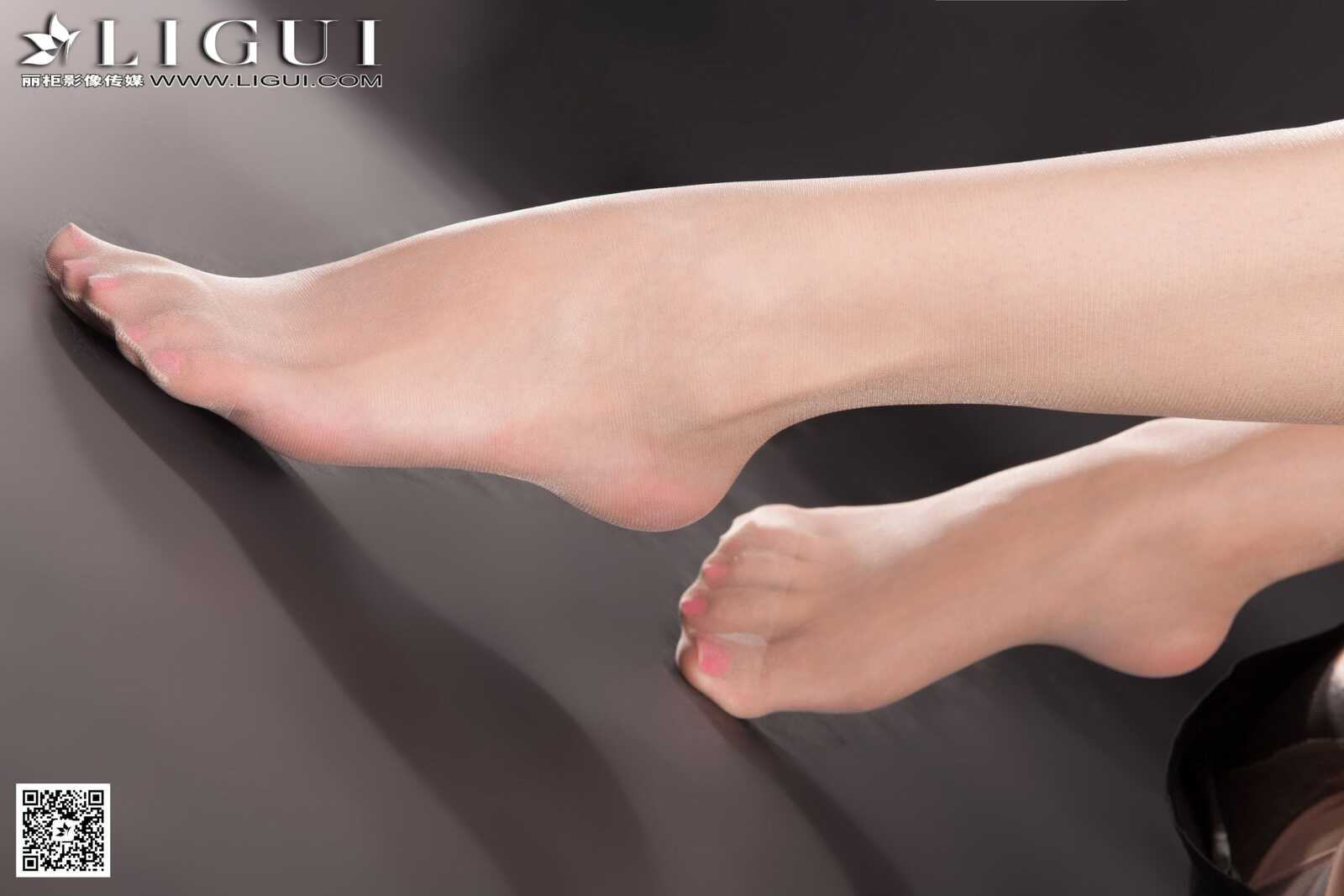 [丽柜贵足] Model 乐乐《职业装丝足高跟》上下全第3张