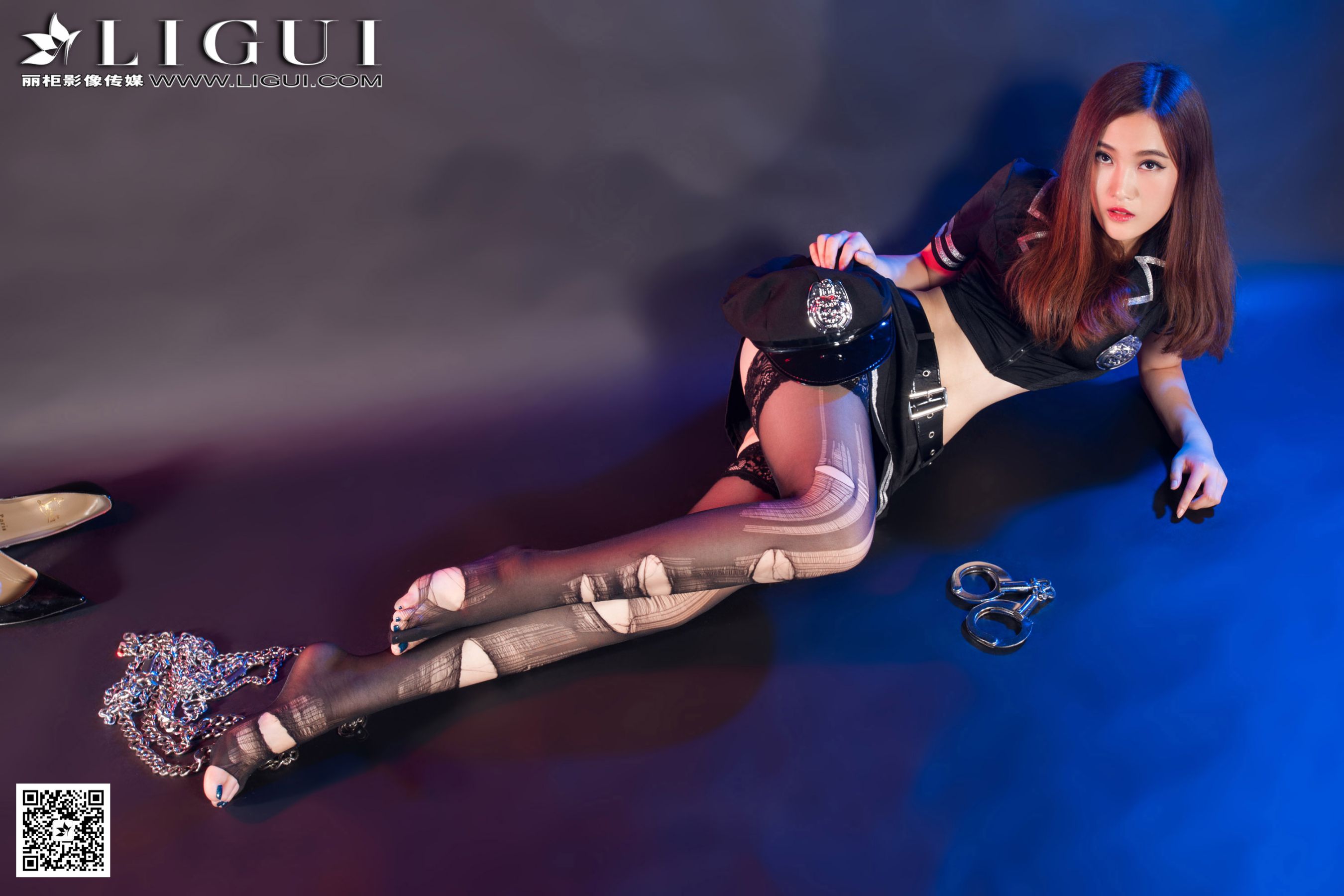 Model 诺言《黑丝女警镣铐丝足》[丽柜贵足LiGui]第3张