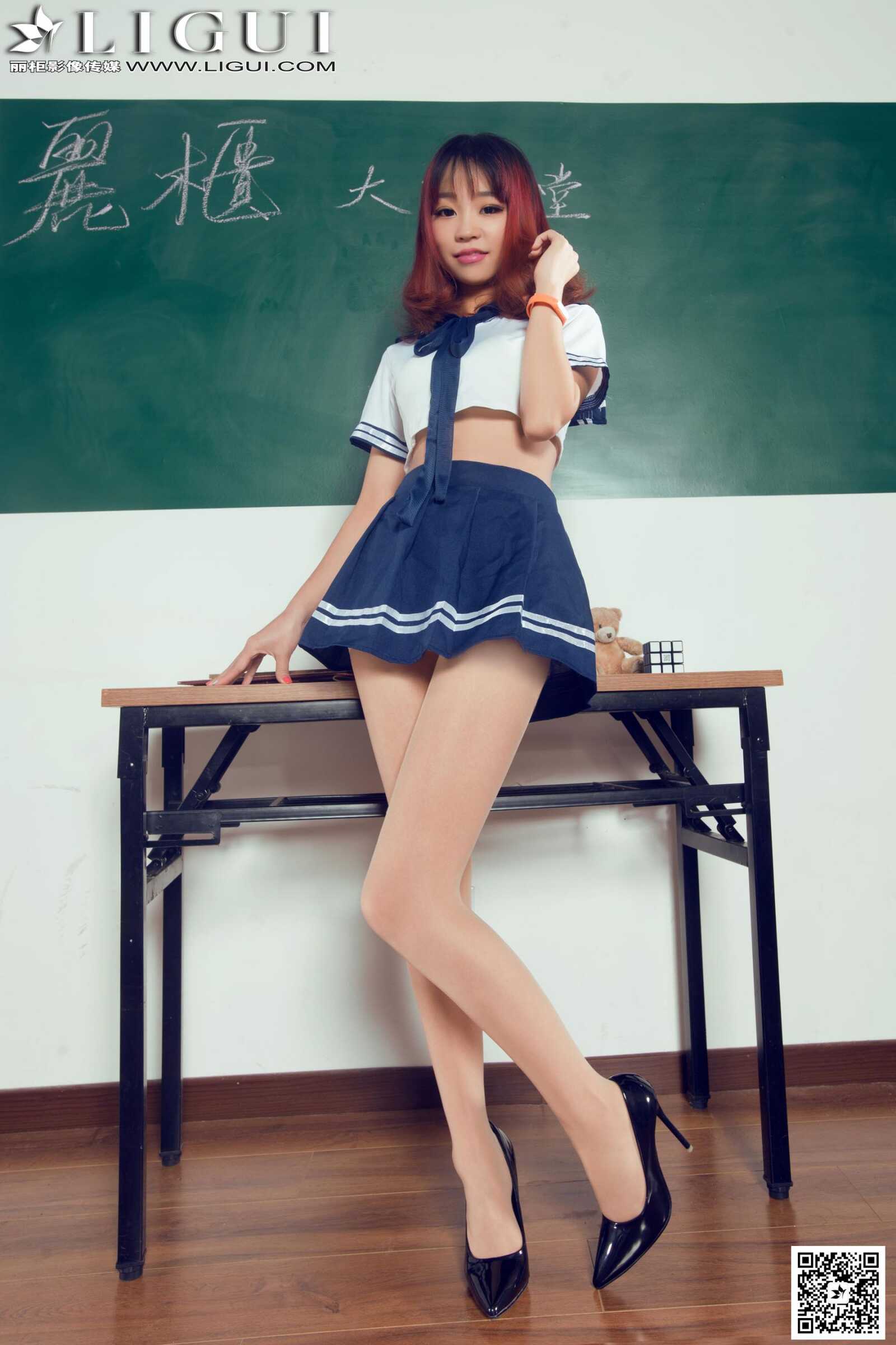 Model Liya《教室里的水手服校花》上下全集 [丽柜第17张