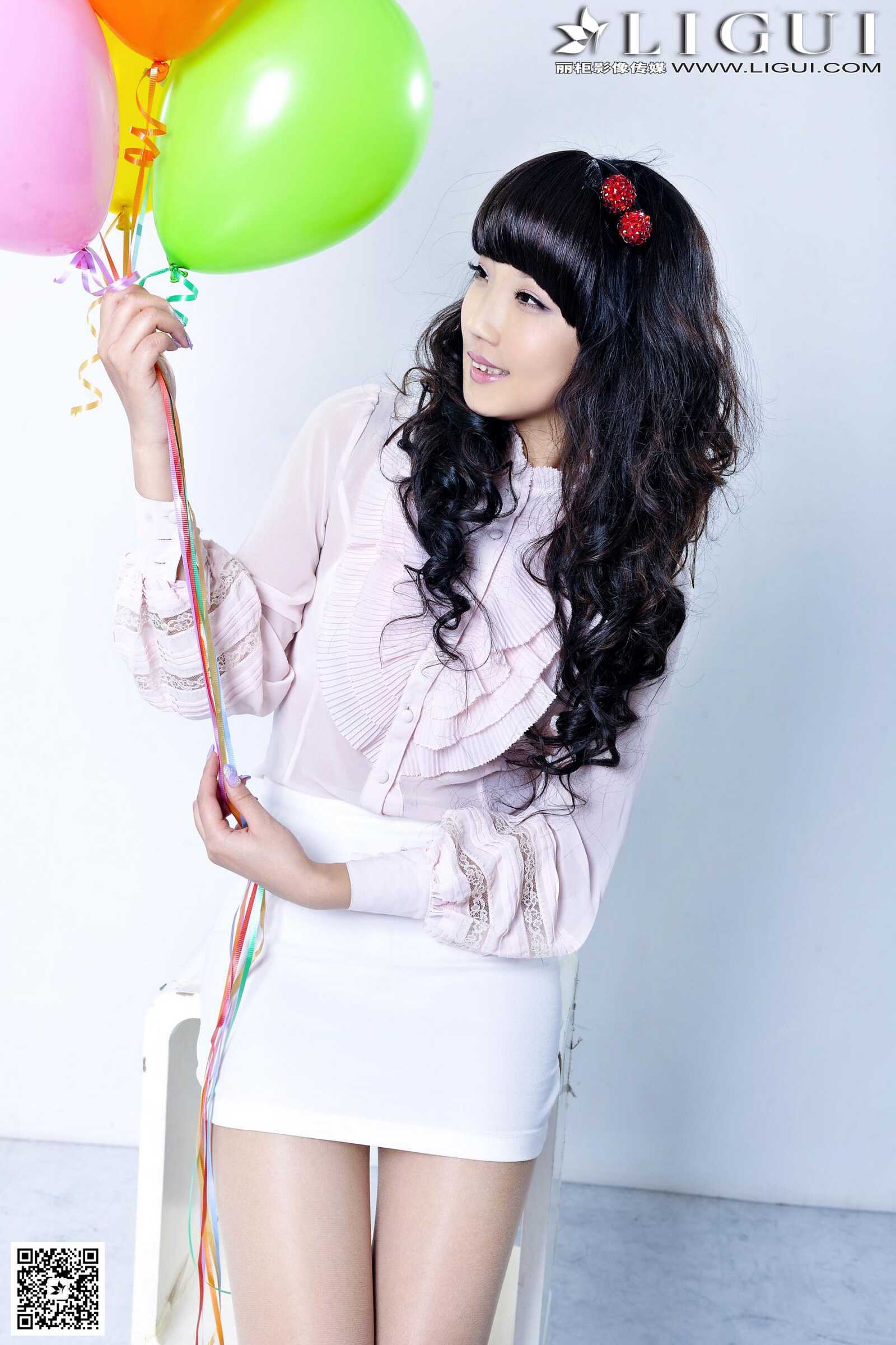 [丽柜LiGui] Model 司琪《气球少女丝足》美腿玉足写第15张