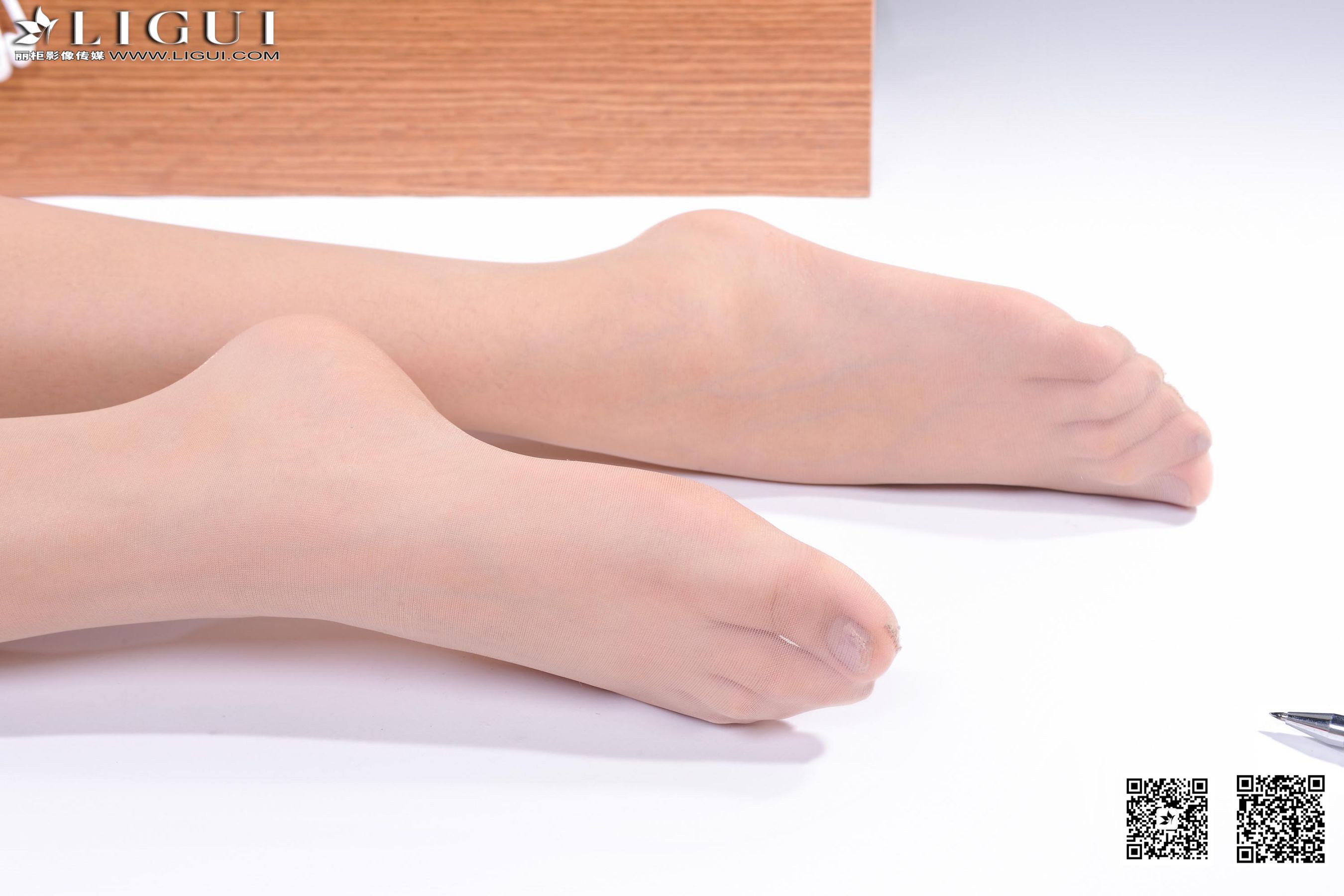 [丽柜LiGui] Model 小杨幂《水手服少女丝足》上中下第19张