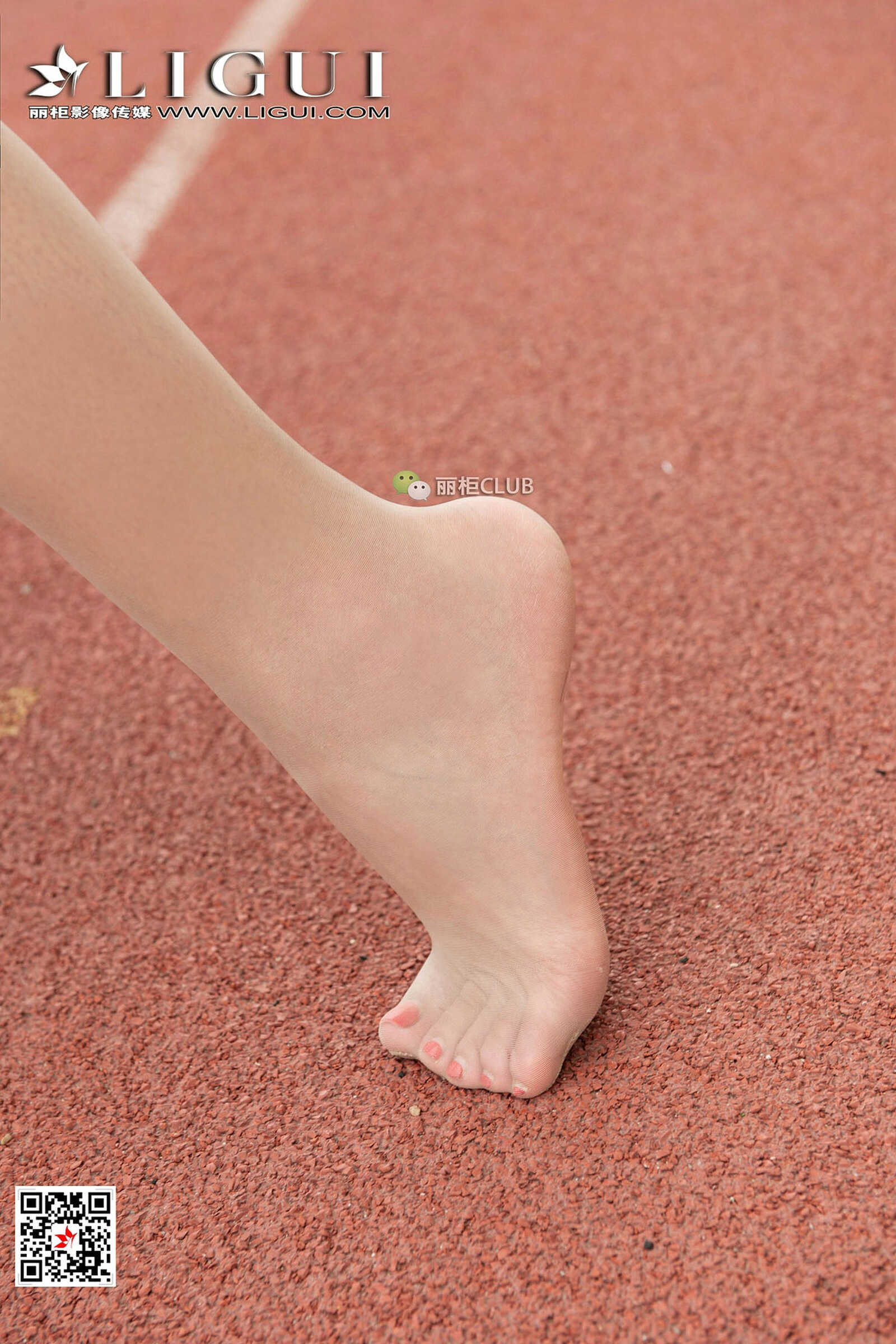 Model 筱筱《滑板少女丝足全套》 [丽柜Ligui] 写真第11张