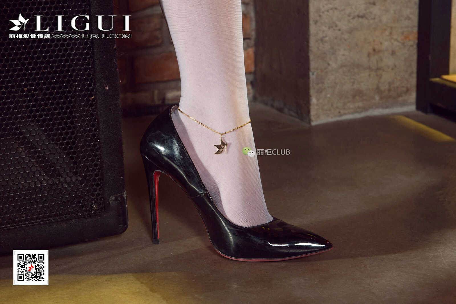 Model 然然《白丝美腿丝脚》 [丽柜Ligui] 写真集第2张