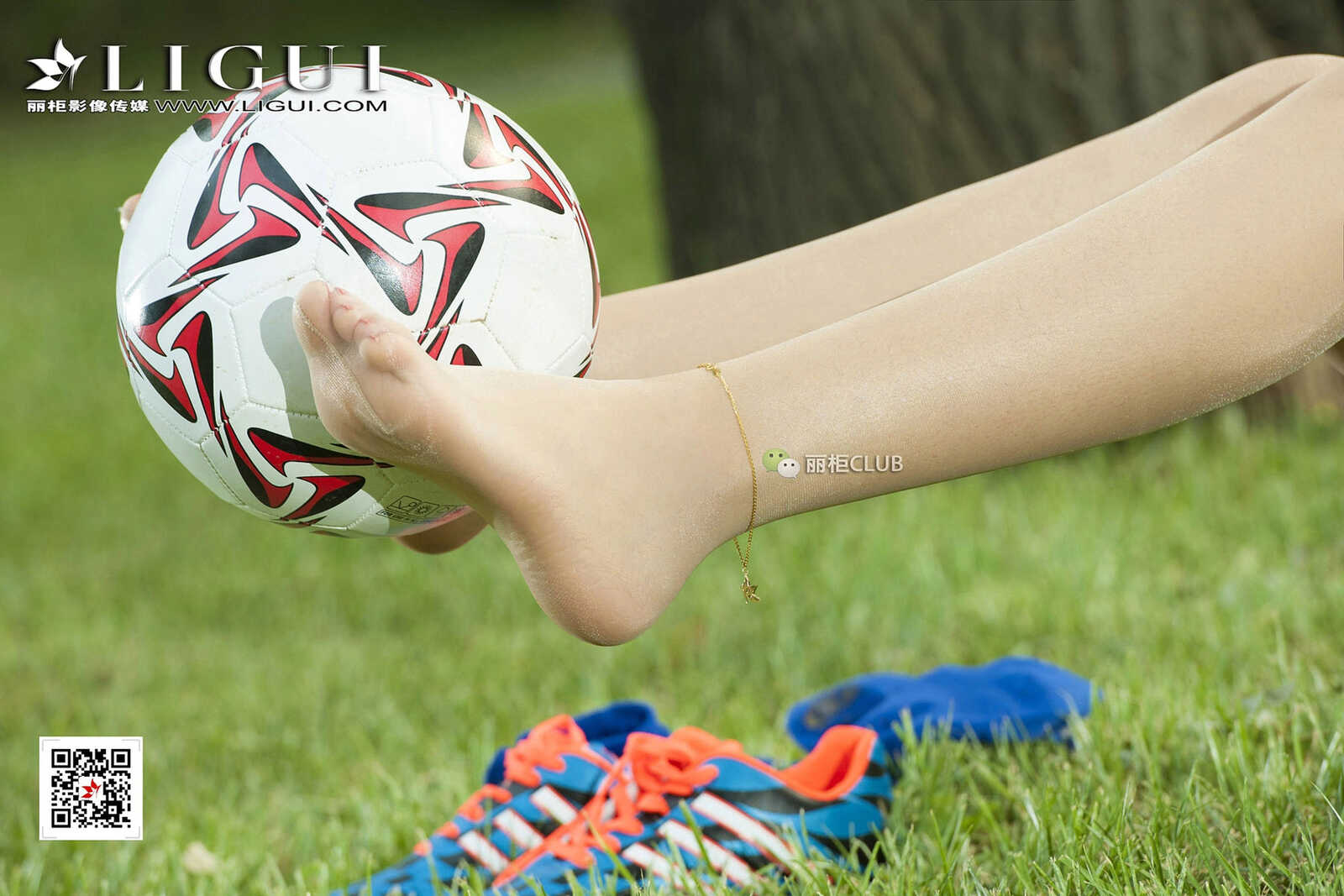 Model 筱筱《球场少女》 [丽柜Ligui] 写真集第18张