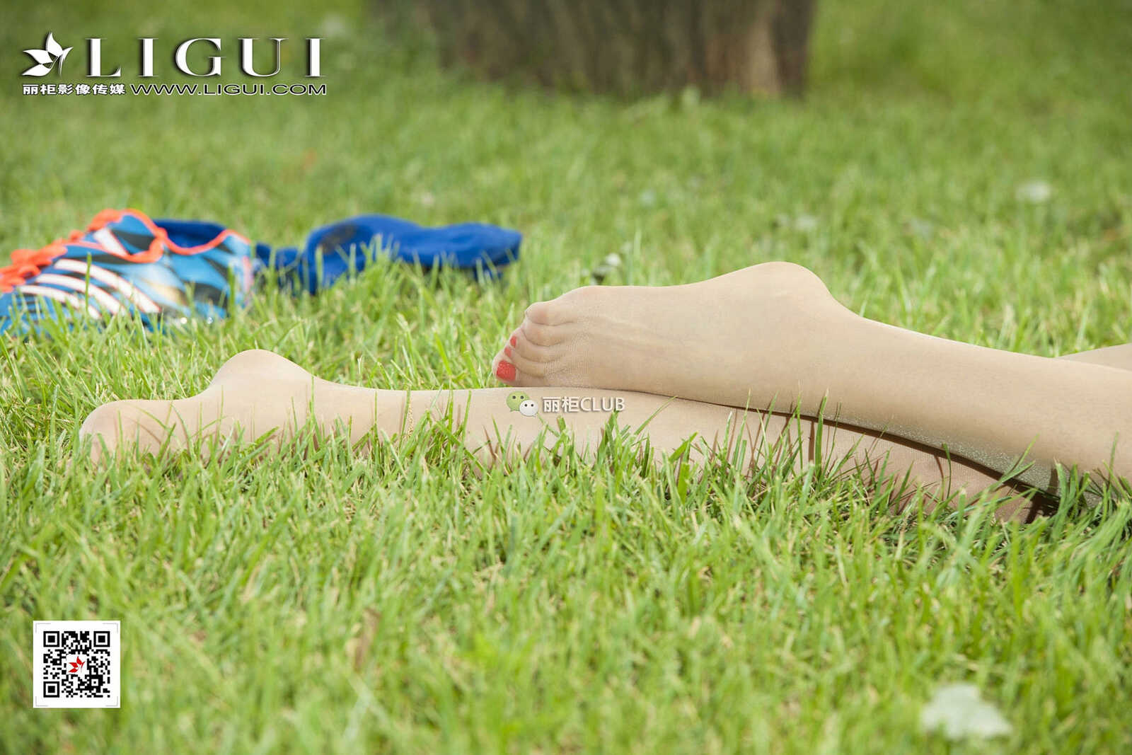 Model 筱筱《球场少女》 [丽柜Ligui] 写真集第15张