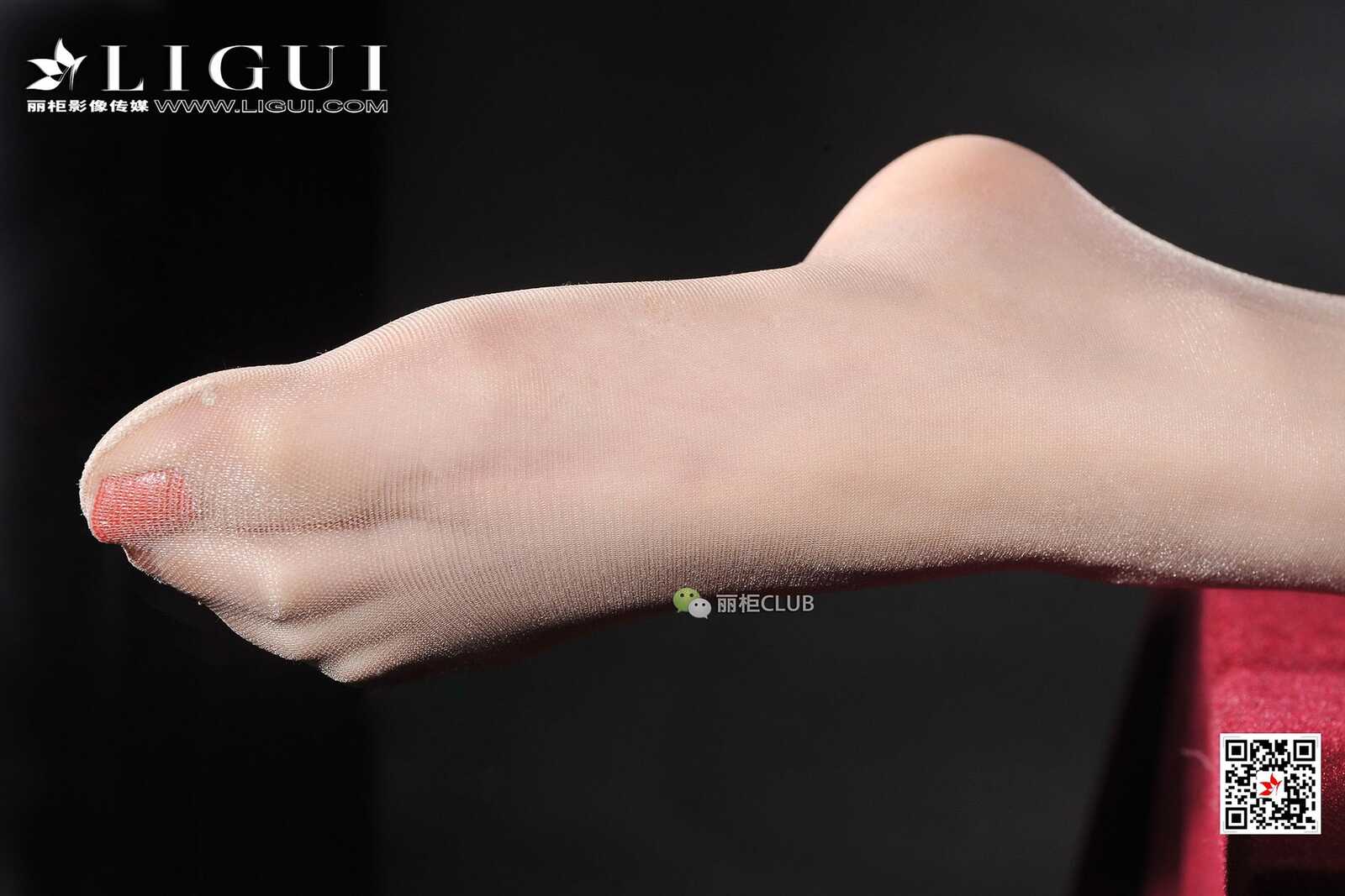 Model 美辰《肉丝玉足》 [丽柜Ligui] 写真集第12张