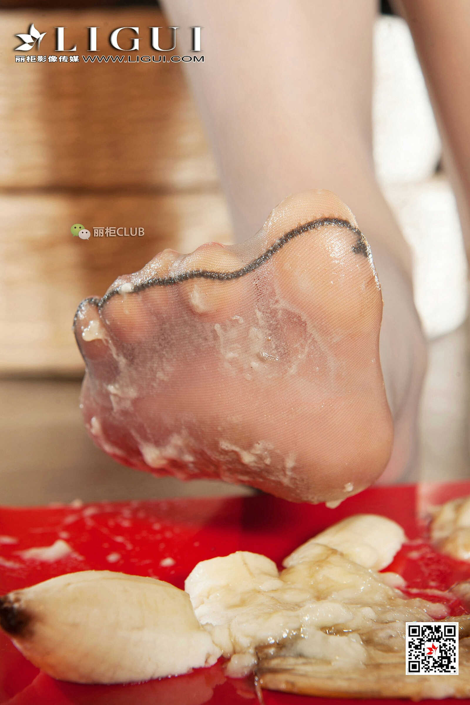 Model 雪糕《肉丝汉堡》 [丽柜Ligui] 写真集第17张