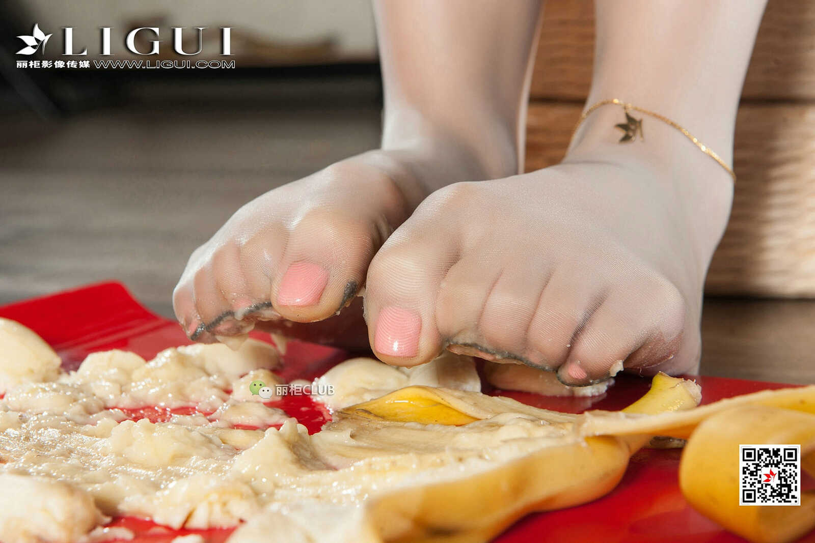 Model 雪糕《肉丝汉堡》 [丽柜Ligui] 写真集第16张