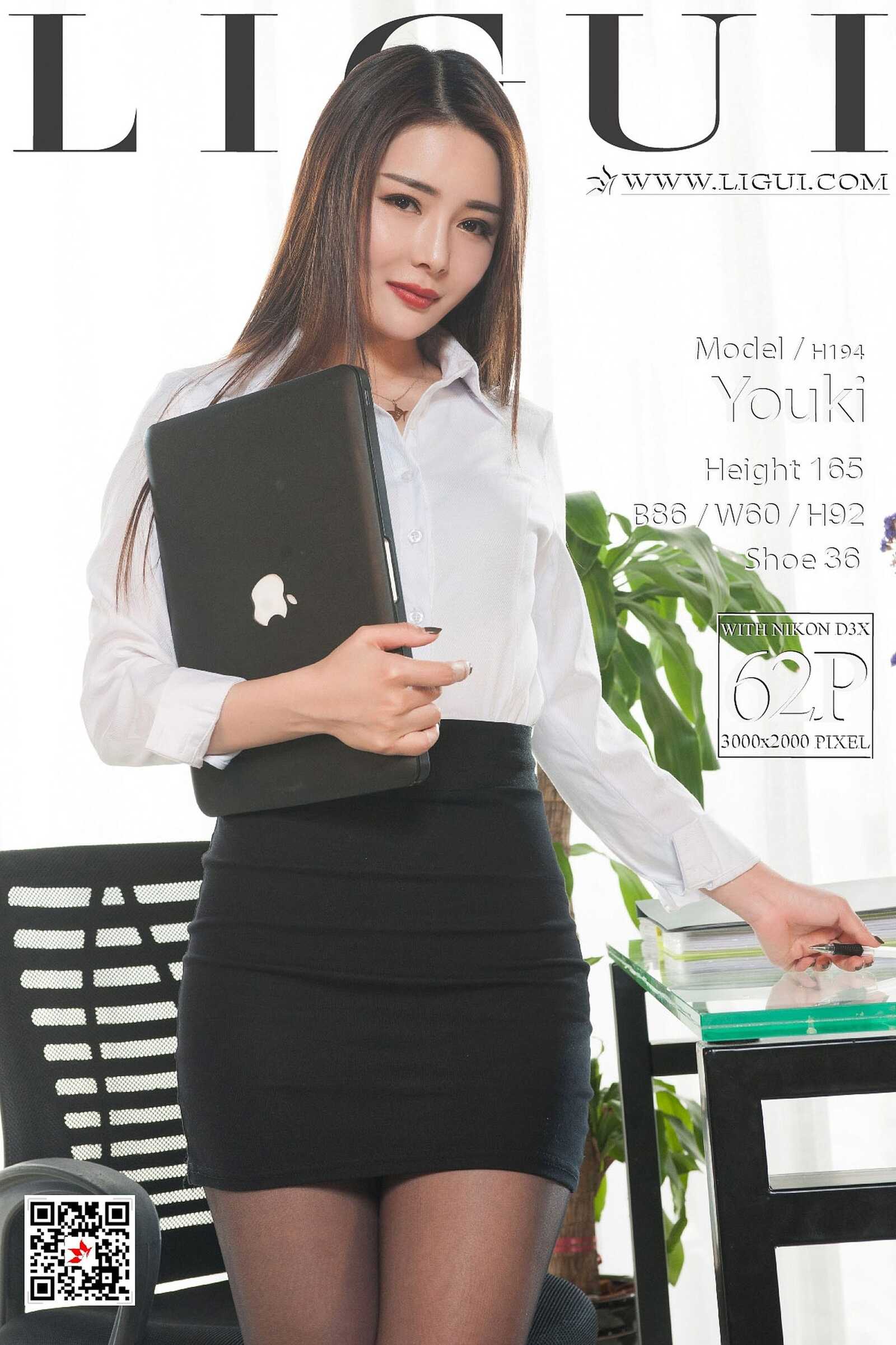 Model 腿模Youki《黑丝OL丝足》 [丽柜Ligui] 写真集第18张