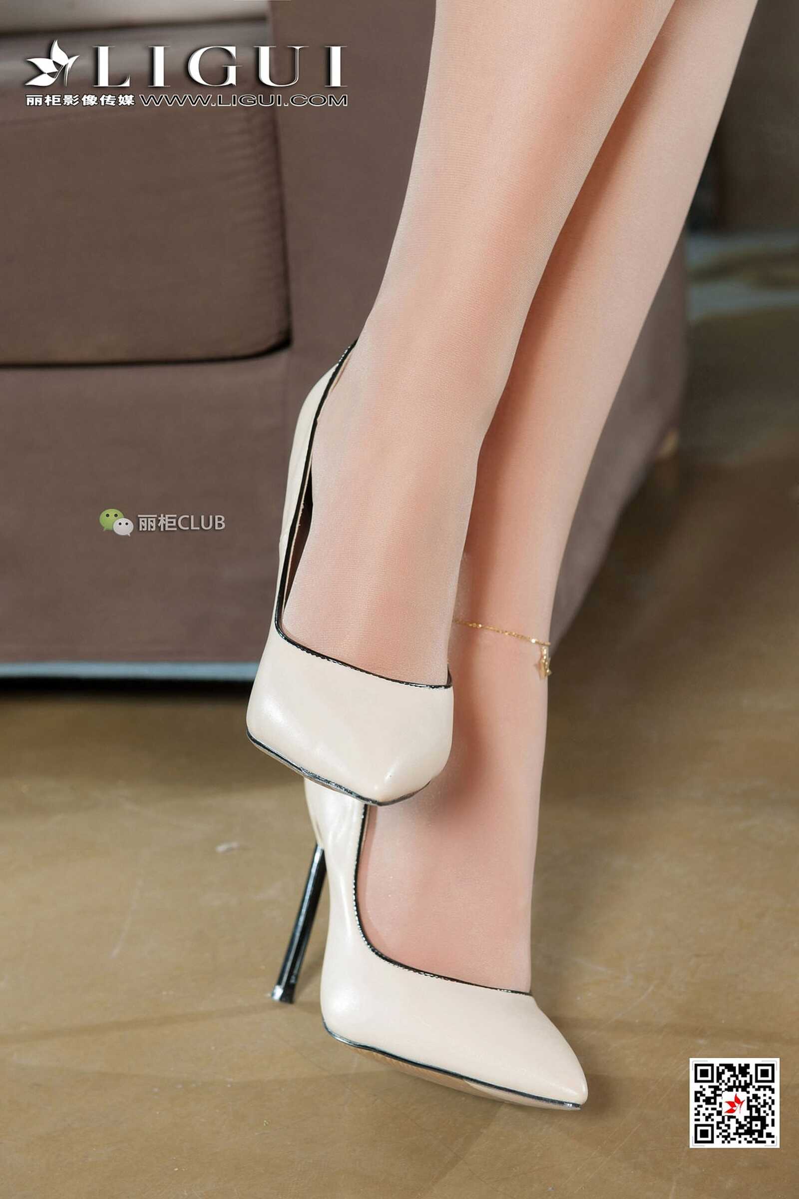 Mode 腿模筱筱《白领肉丝美腿》 [丽柜Ligui] 写真集第2张