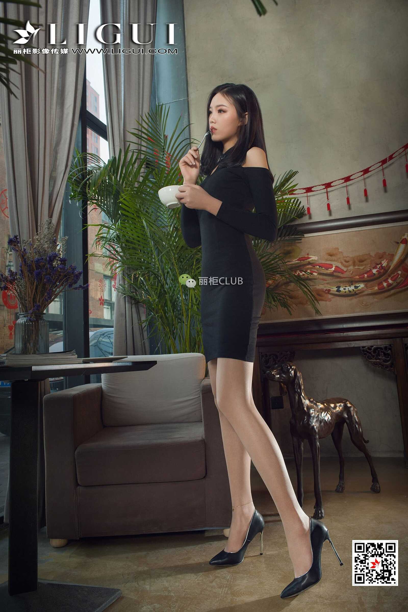 腿模敏儿《OL肉丝高跟》 [丽柜Ligui] 写真集第8张