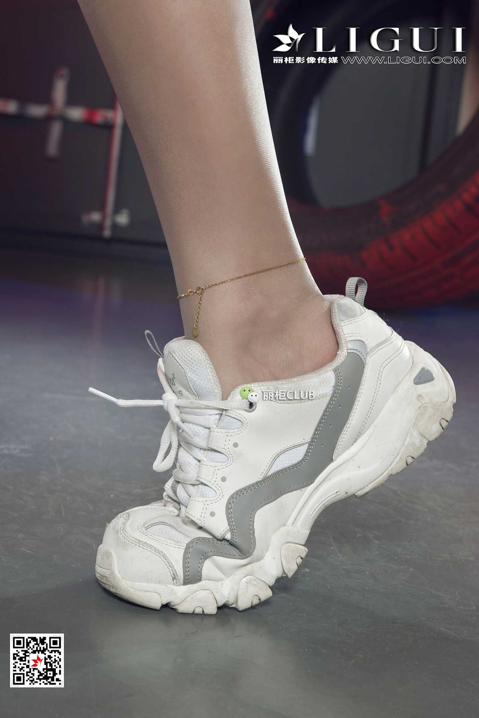 腿模筱筱《运动风丝袜妹子》 [丽柜Ligui] 写真集第16张