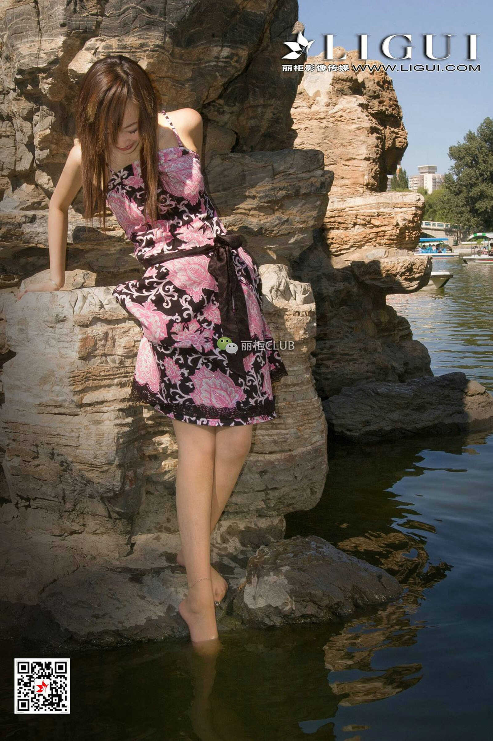 足模璐璐《公园湿足》 [丽柜Ligui] 写真集第9张