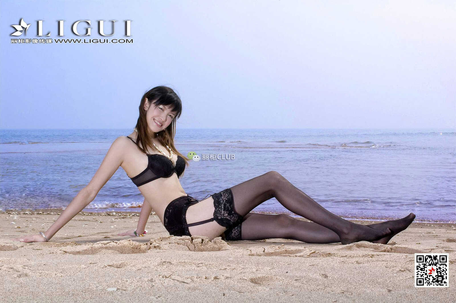 腿模菲儿《沙滩黑丝》 [丽柜Ligui] 写真集第16张