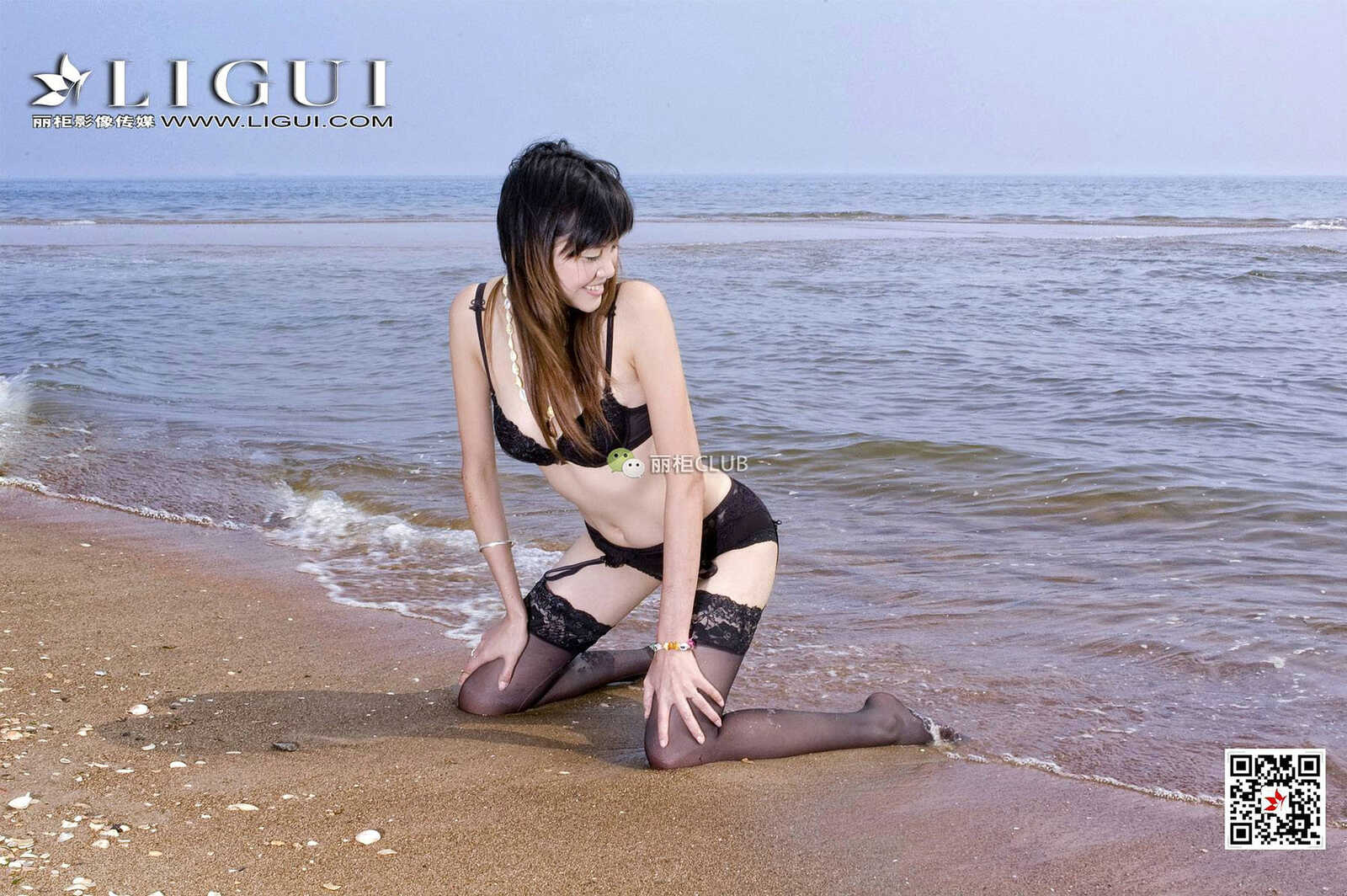 腿模菲儿《沙滩黑丝》 [丽柜Ligui] 写真集第8张
