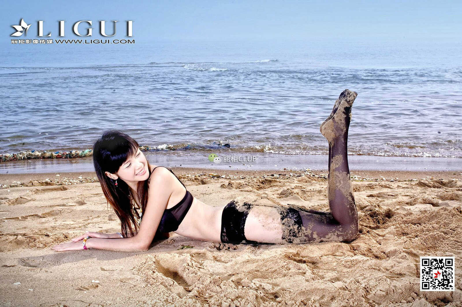腿模菲儿《沙滩黑丝》 [丽柜Ligui] 写真集第2张