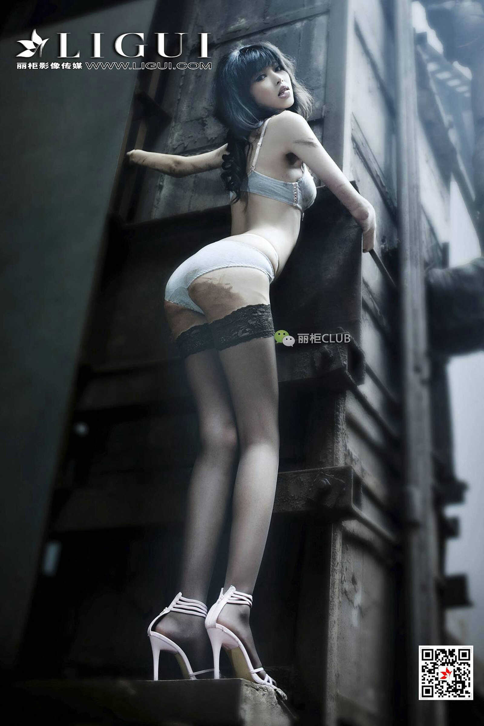 腿模孟露《黑丝人像摄影》 [丽柜Ligui] 写真集第15张