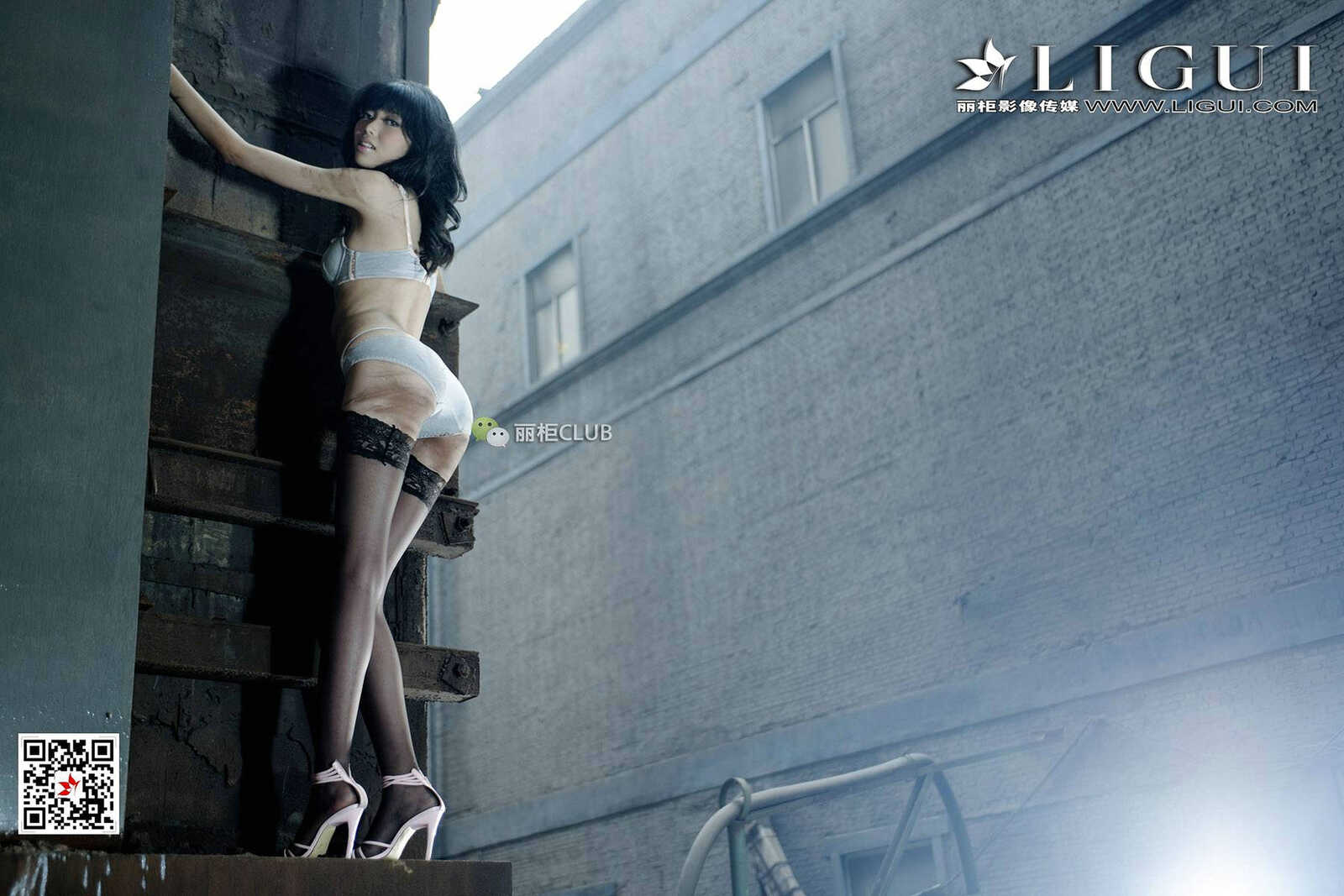 腿模孟露《黑丝人像摄影》 [丽柜Ligui] 写真集第14张