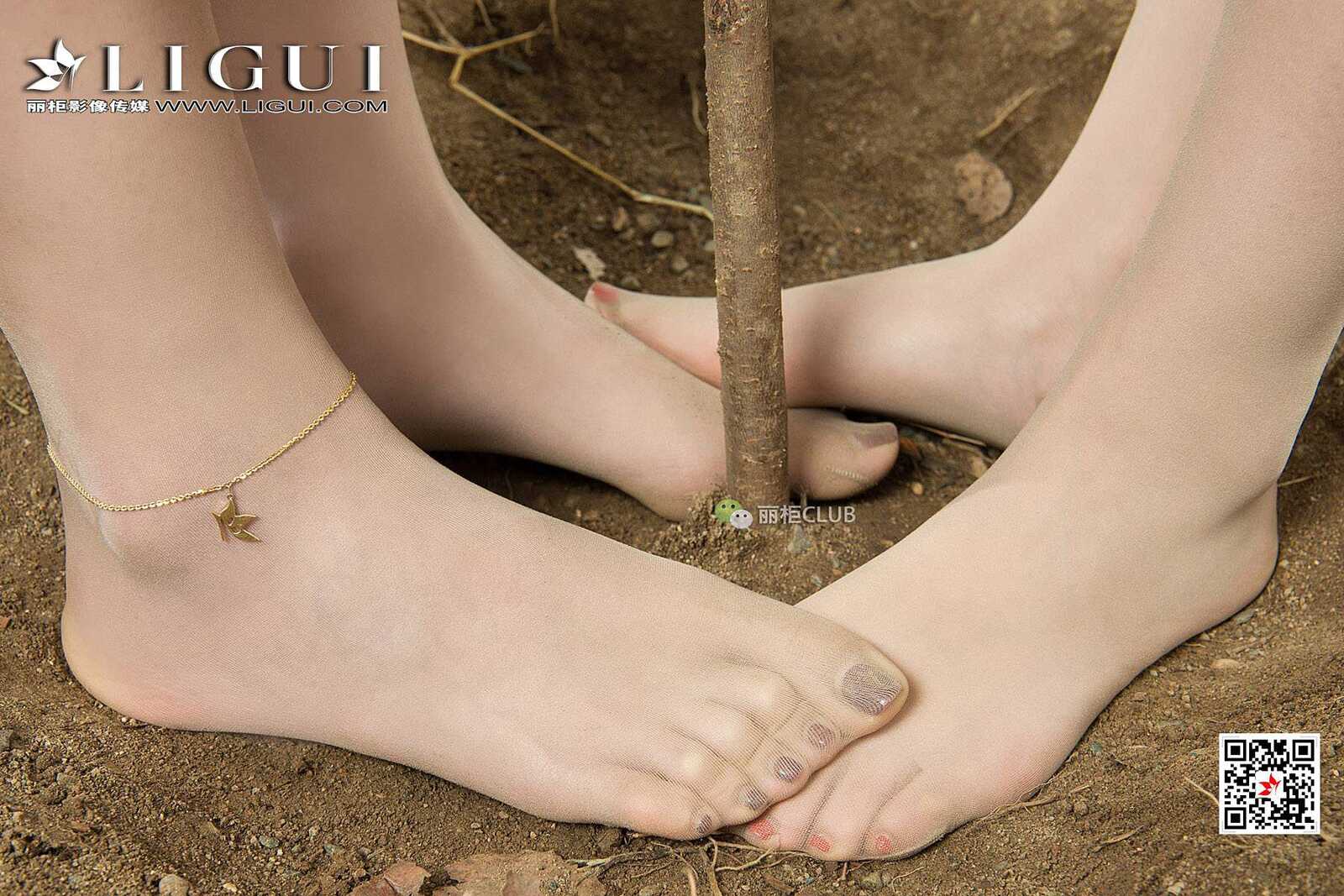 腿模雪糕&amp;amp;筱筱《户外丝足》 [丽柜LIGUI] 美腿丝第11张