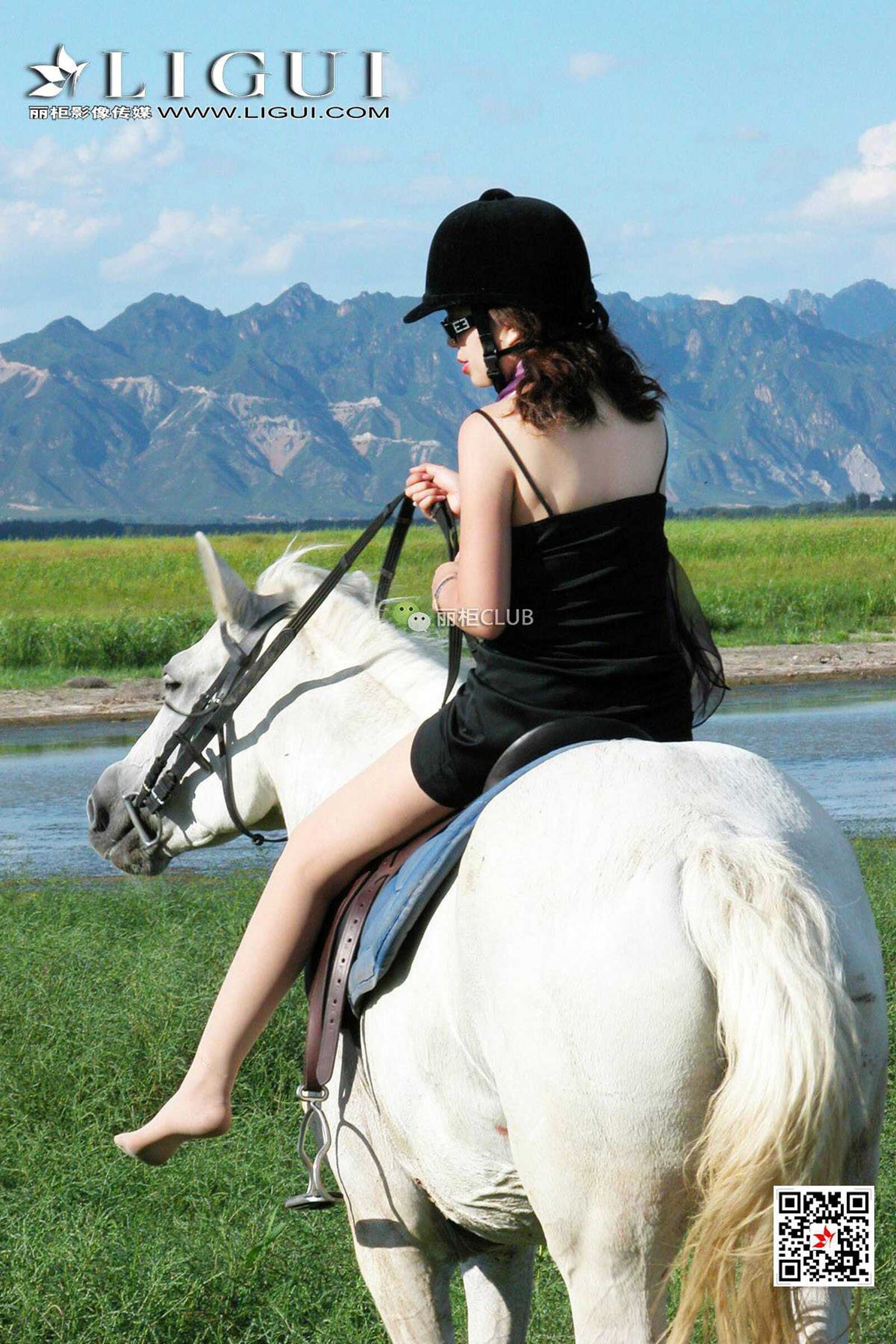 腿模丝高《白马女郎美丝》 [丽柜LIGUI] 美腿丝足第2张