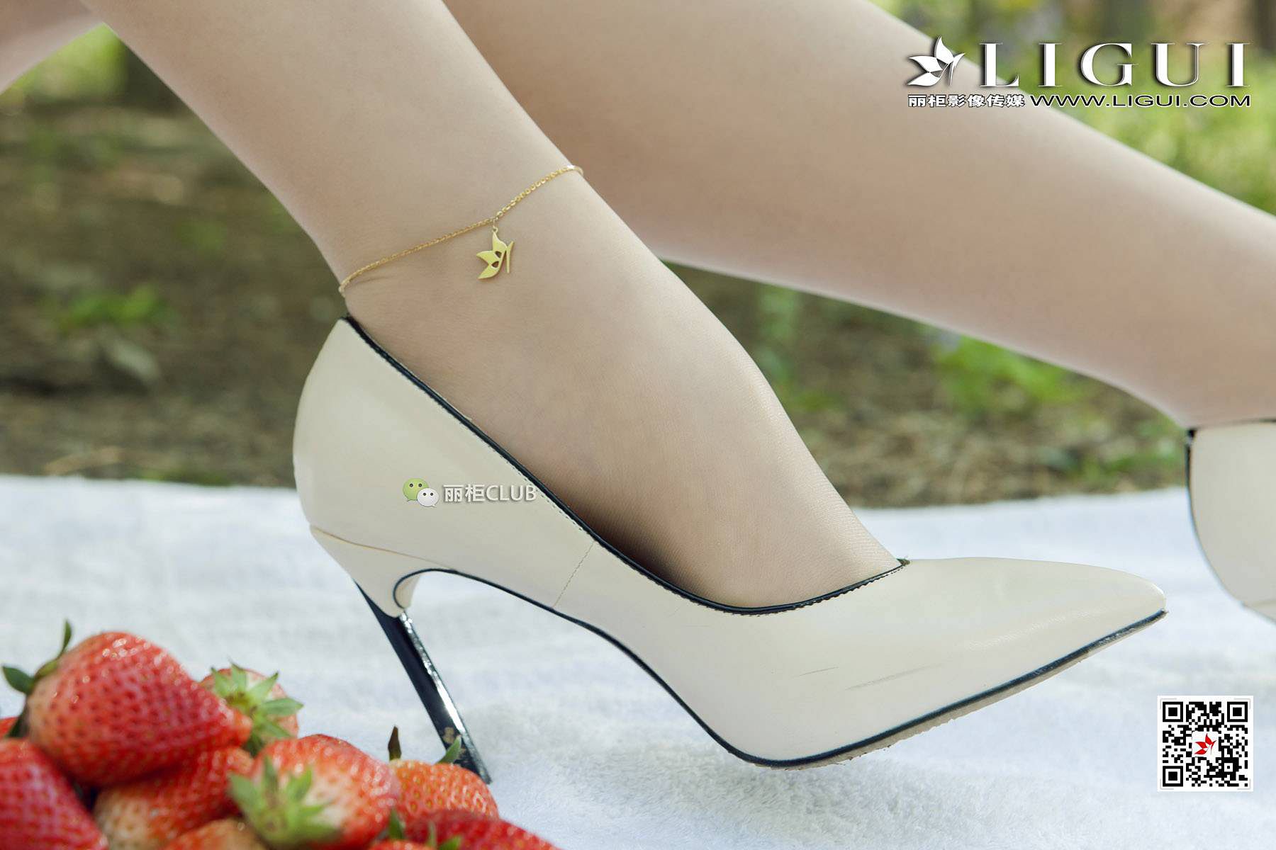 腿模敏儿《水果丝足》 [丽柜LIGUI] 美腿丝足 写真第7张