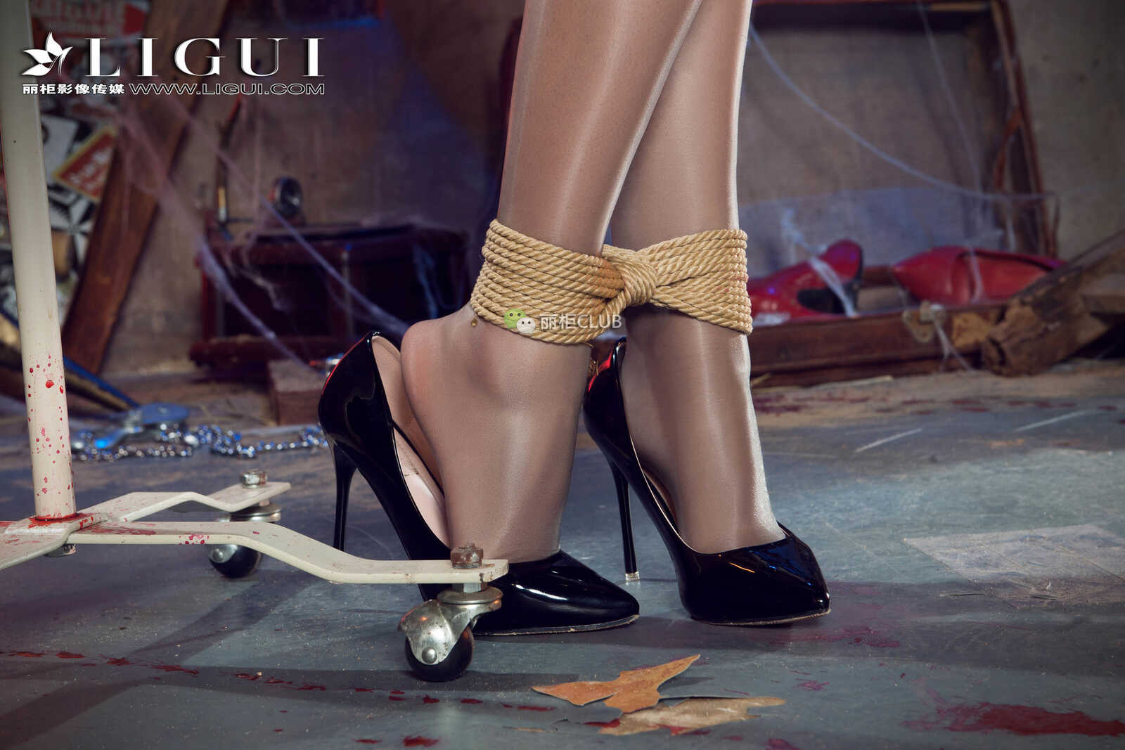 腿模筱筱《护士捆绑》 [丽柜Ligui]  美腿丝足写真第5张