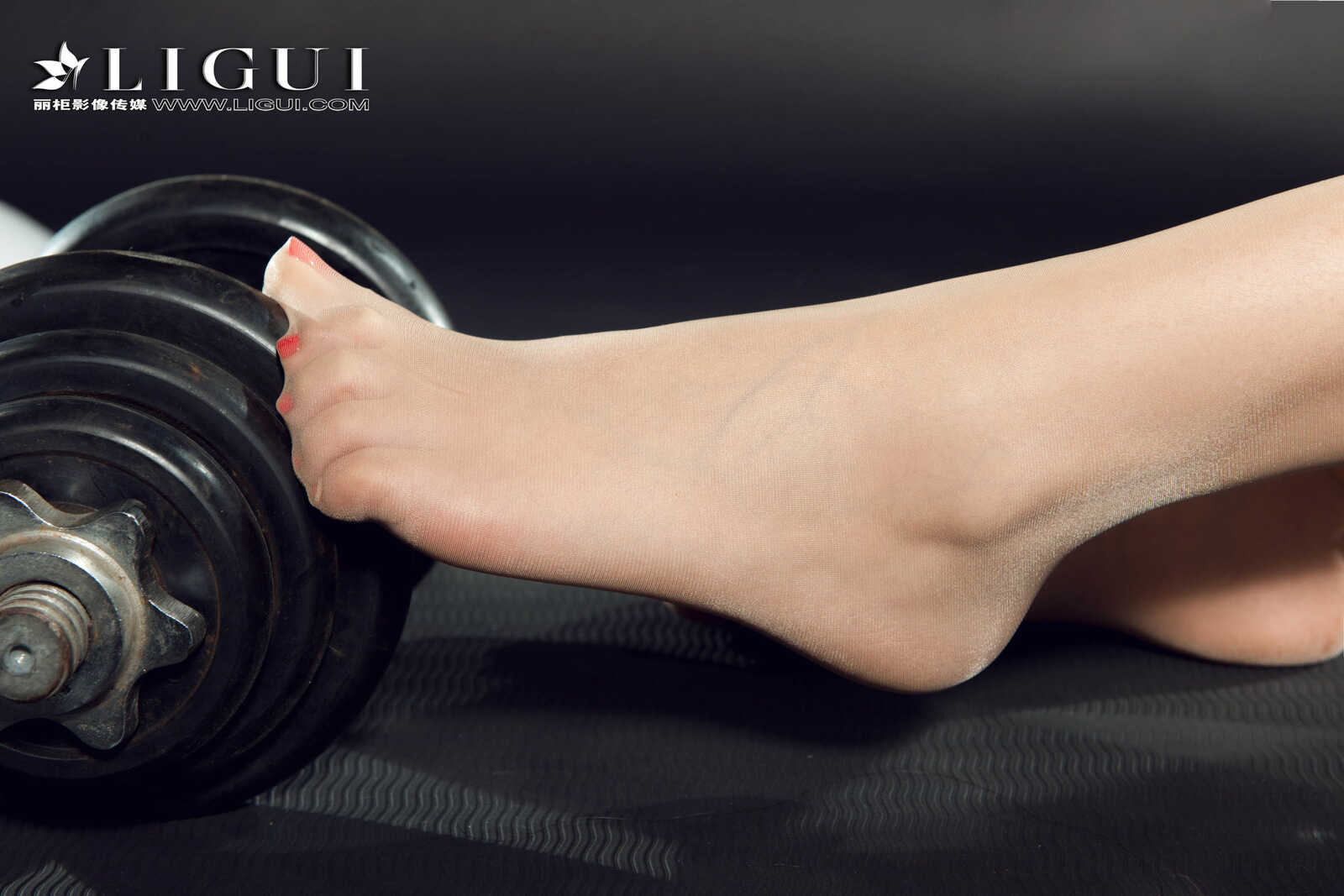 腿模雪糕《运动妹子丝足》 [丽柜Ligui] 写真集第3张