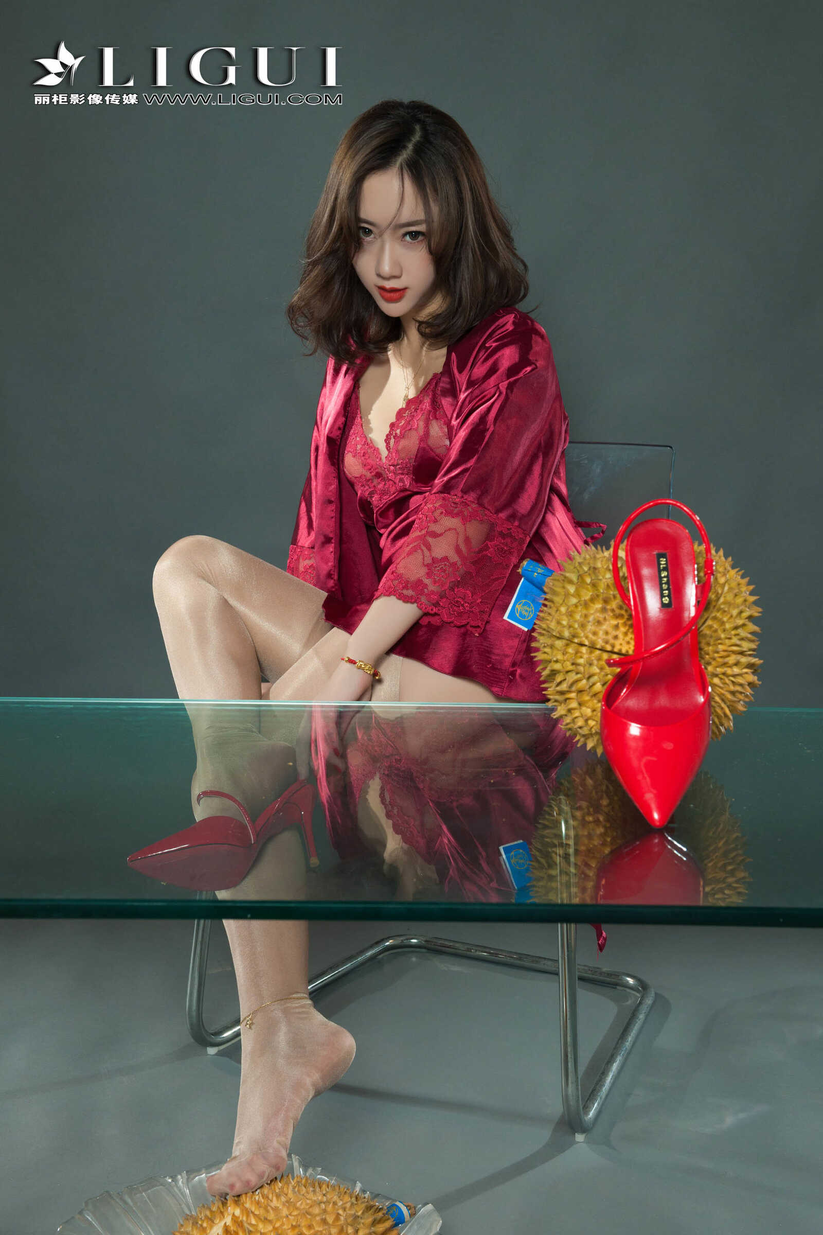 足模然然《榴莲丝袜少妇》 [丽柜Liguil] 写真集第9张