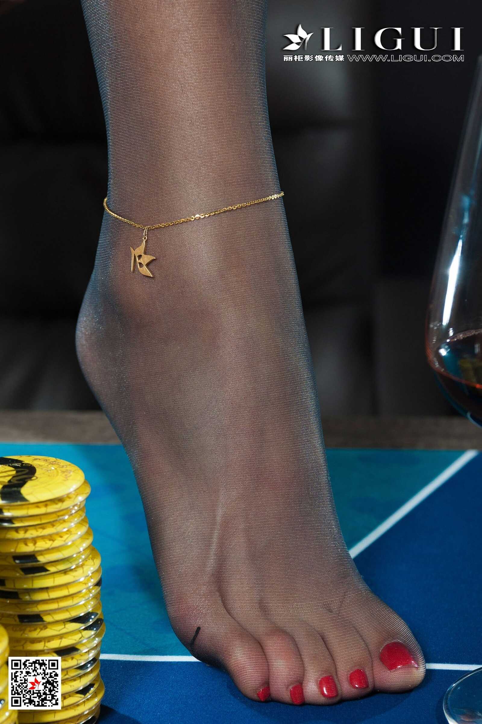 腿模筱筱《赌场黑丝女王》 [丽柜Ligui] 写真集第3张
