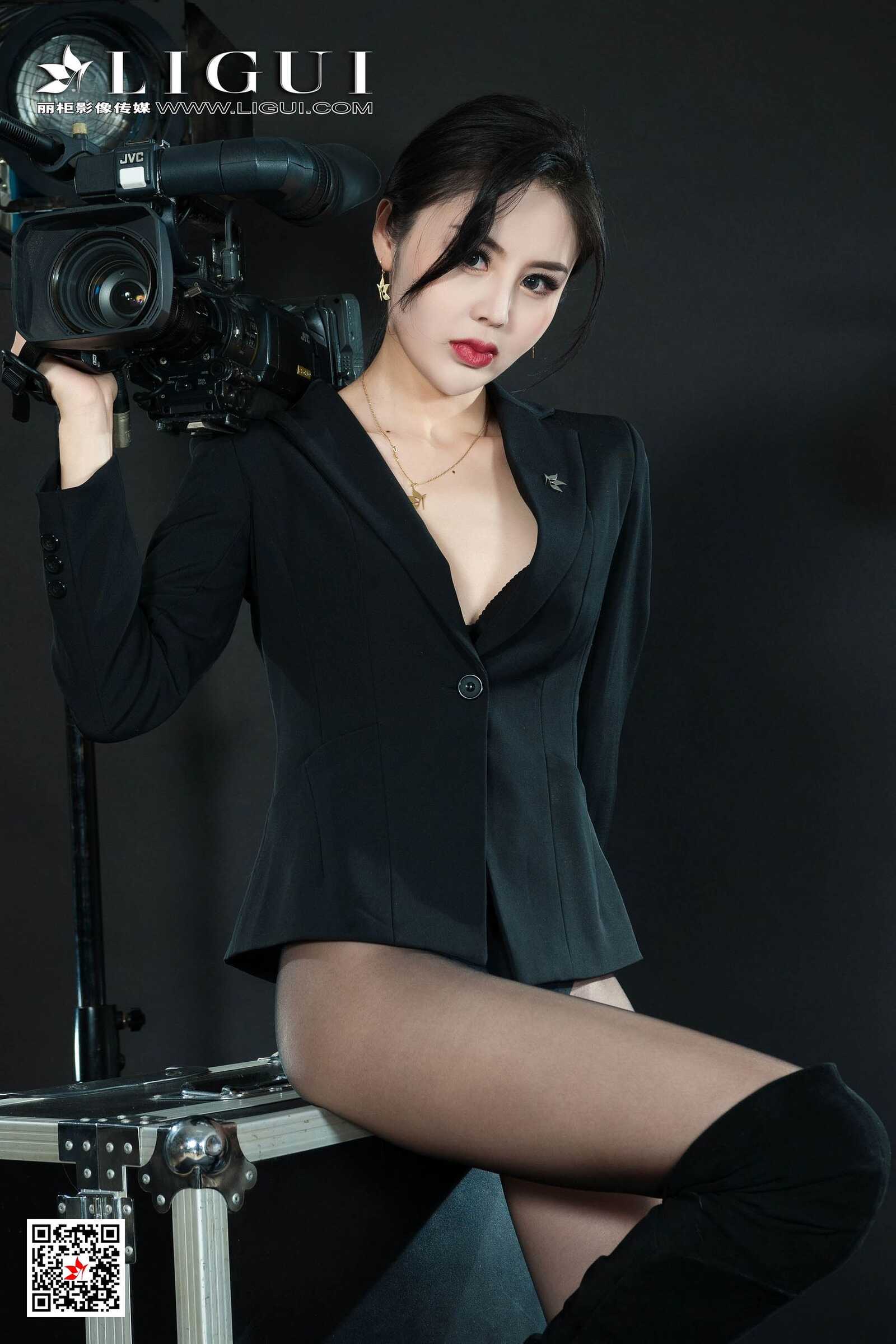 腿模凉儿《黑丝OL》 [丽柜Ligui] 网络丽人 写真集第9张