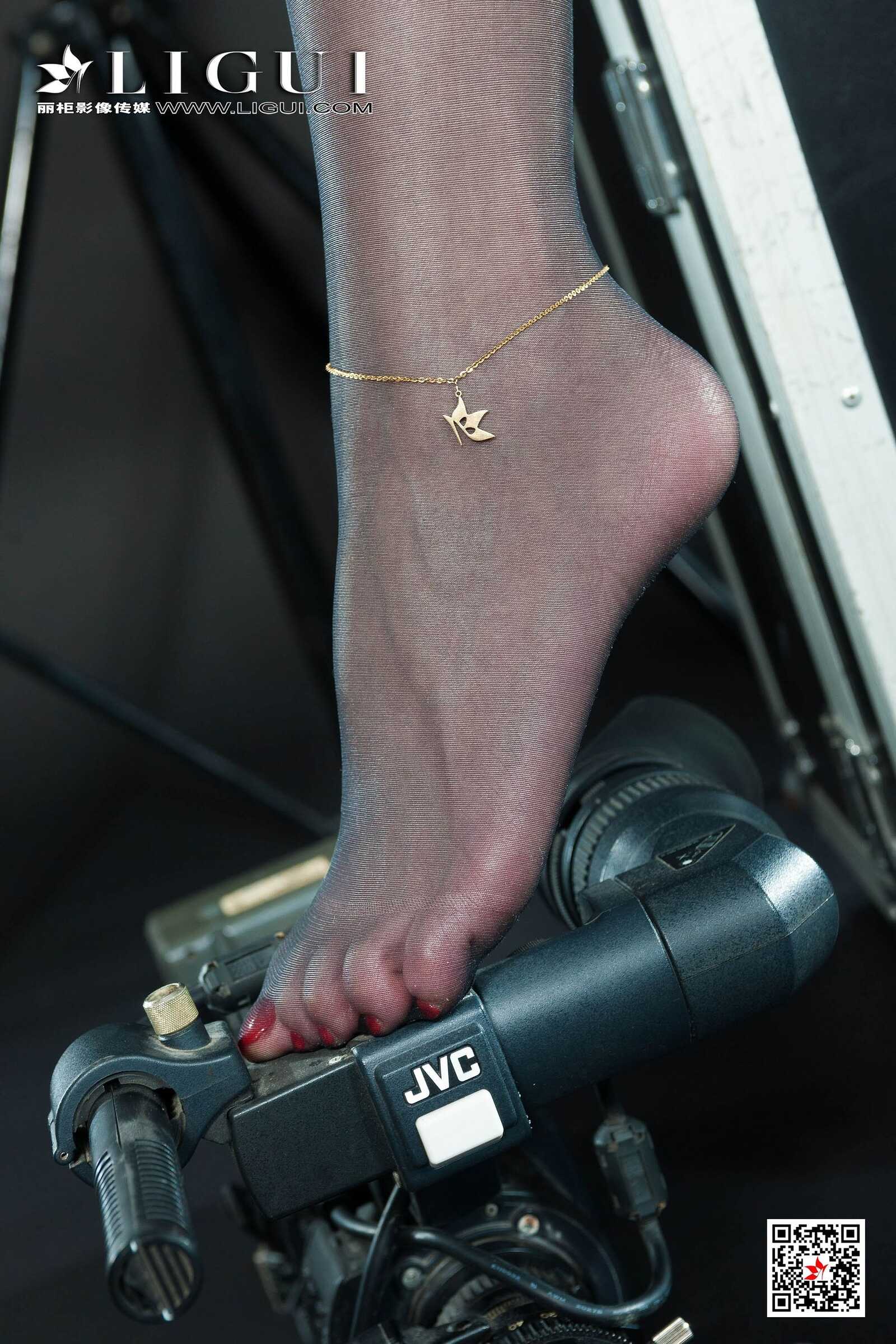 腿模凉儿《黑丝OL》 [丽柜Ligui] 网络丽人 写真集第4张