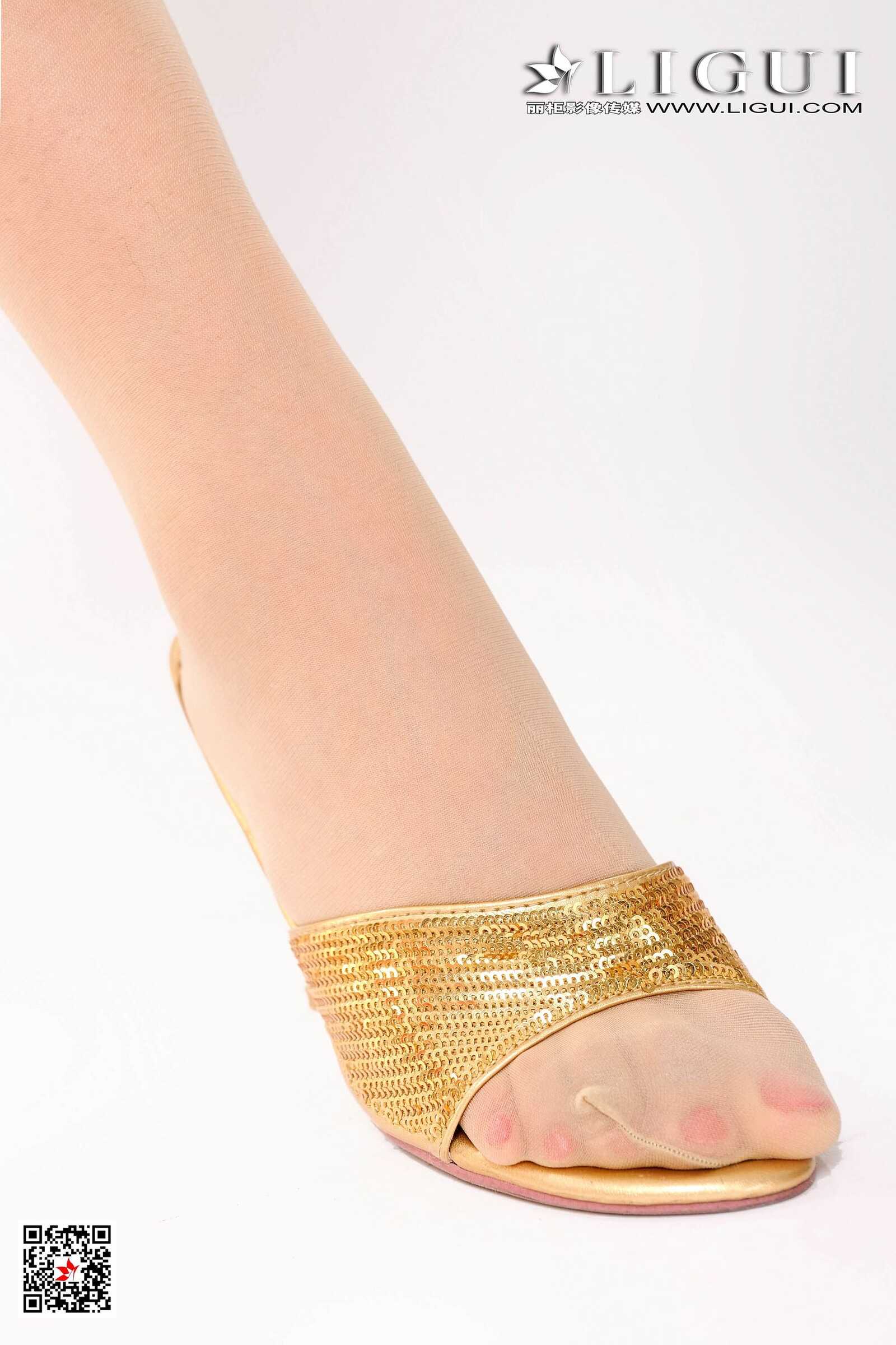 腿模笑笑《白衬衫美腿丽人》 [丽柜Ligui] 写真集第13张