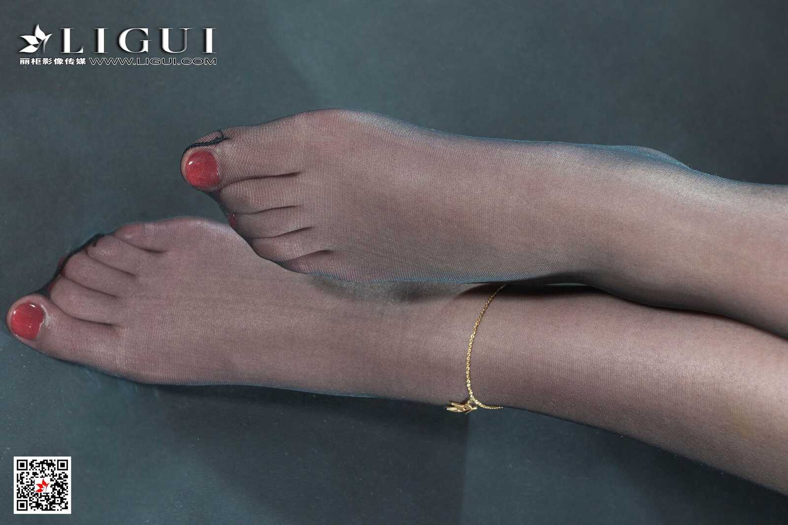 腿模璇璇《黑丝空姐制服》 [丽柜Ligui] 网络丽人第1张