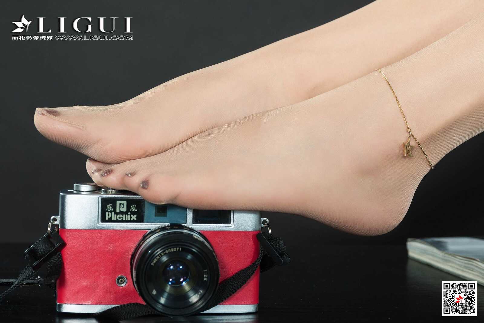 足模可可《玉足美摄》 [丽柜Ligui] 网络丽人 写真第4张