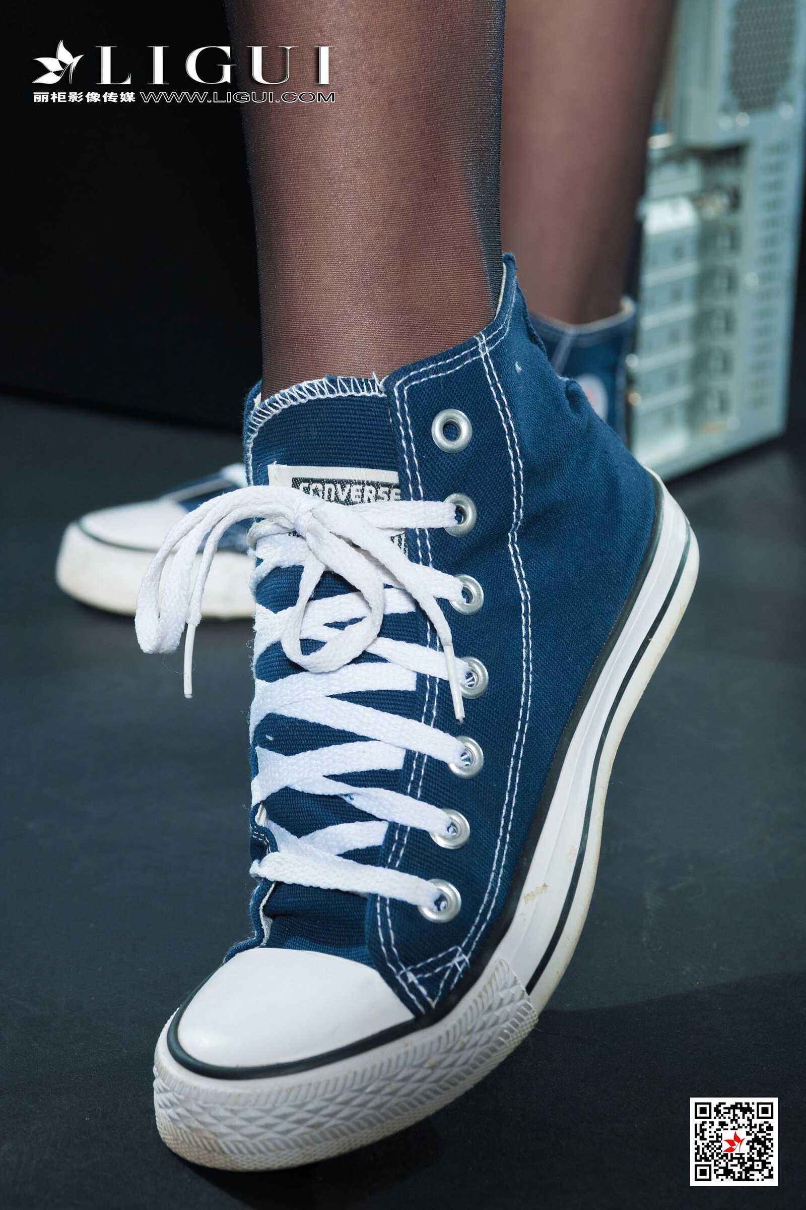 筱筱《牛仔黑丝修理工》 [丽柜Ligui] 网络丽人 写第16张