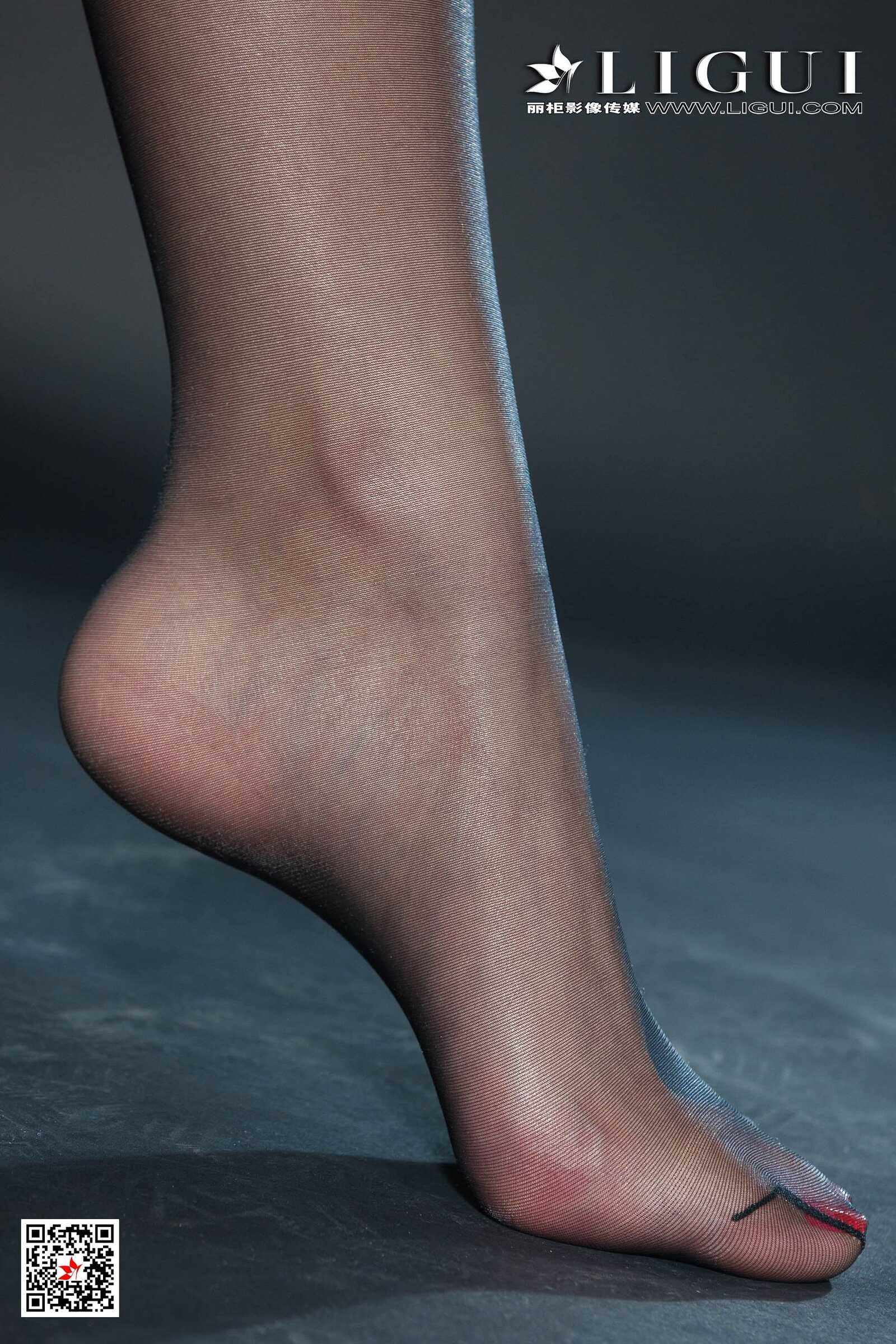 筱筱《牛仔黑丝修理工》 [丽柜Ligui] 网络丽人 写第10张