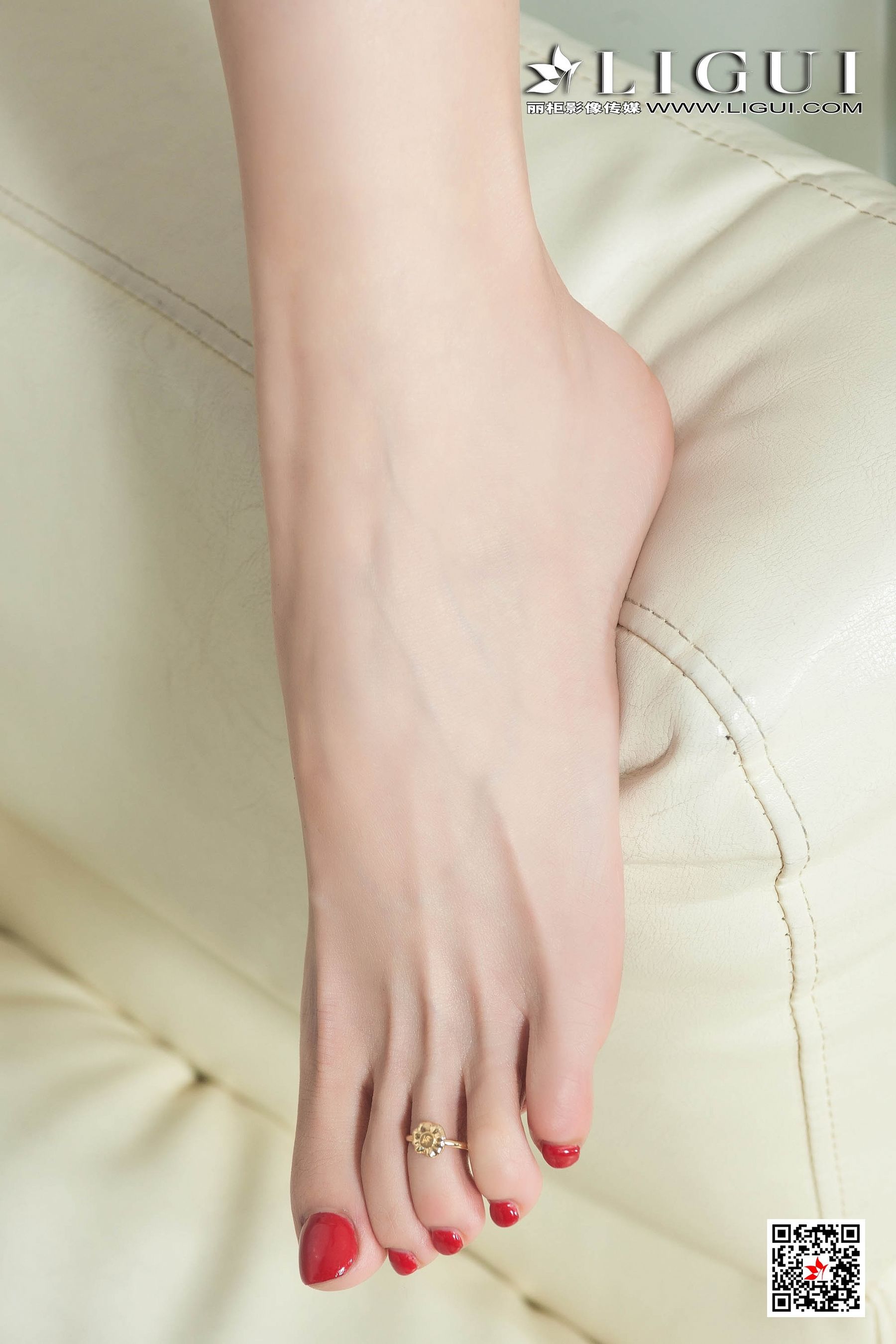 凉儿《黑丝贵美人》 [丽柜Ligui] 写真集第16张