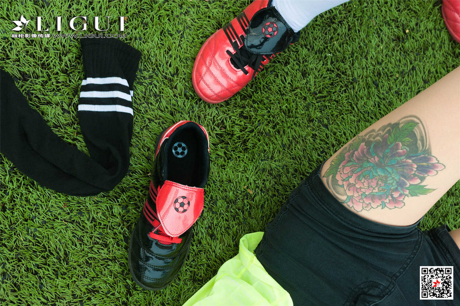 兔子&凉儿&甜甜&允娜《足球丝足》 [丽柜第7张