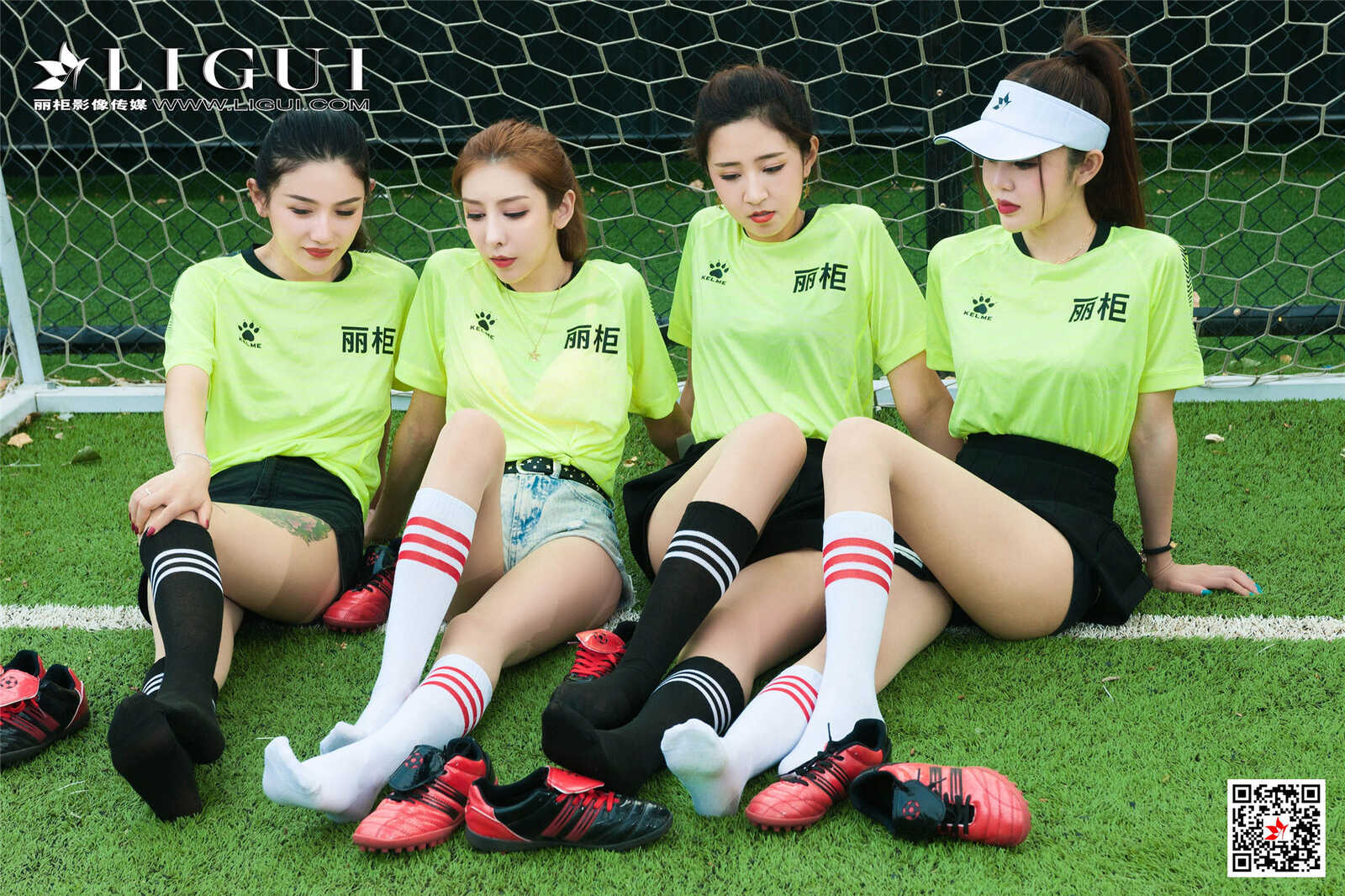 兔子&amp;amp;凉儿&amp;amp;甜甜&amp;amp;允娜《足球丝足》 [丽柜第3张