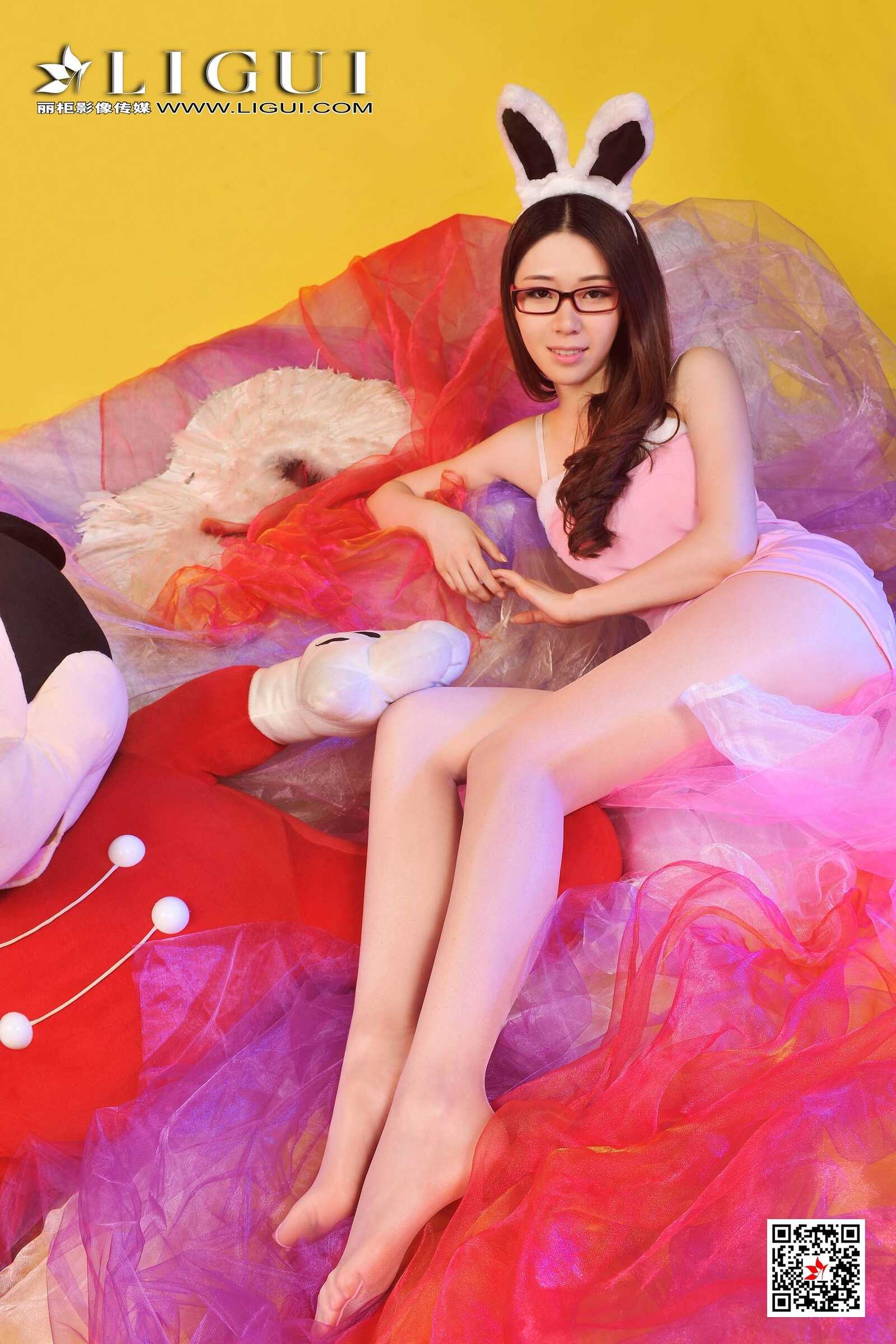 美辰《红高跟兔女郎》 [丽柜Ligui] 写真集第14张