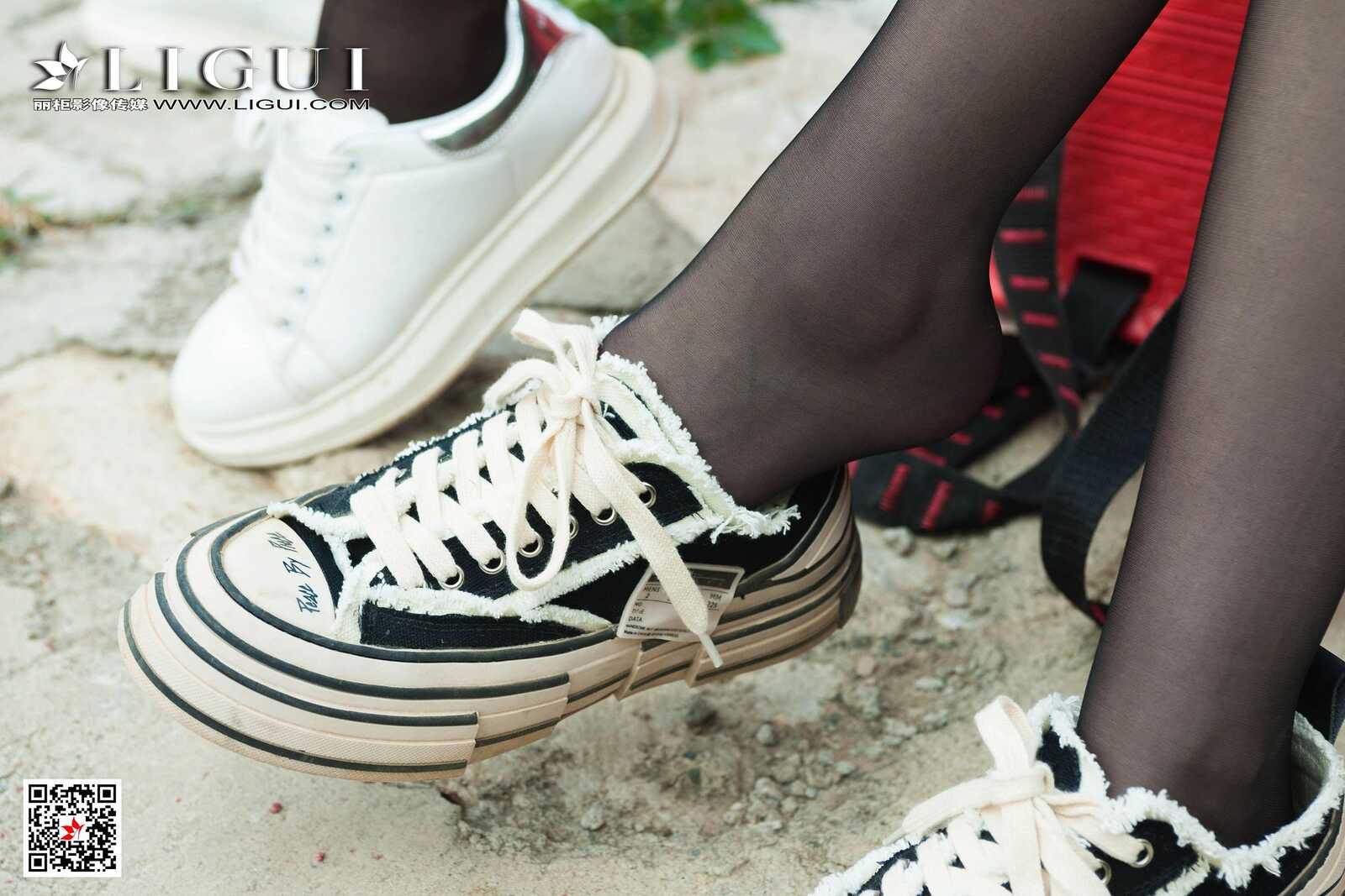 《环保天使》 [丽柜Ligui] 美腿丝足写真集第6张